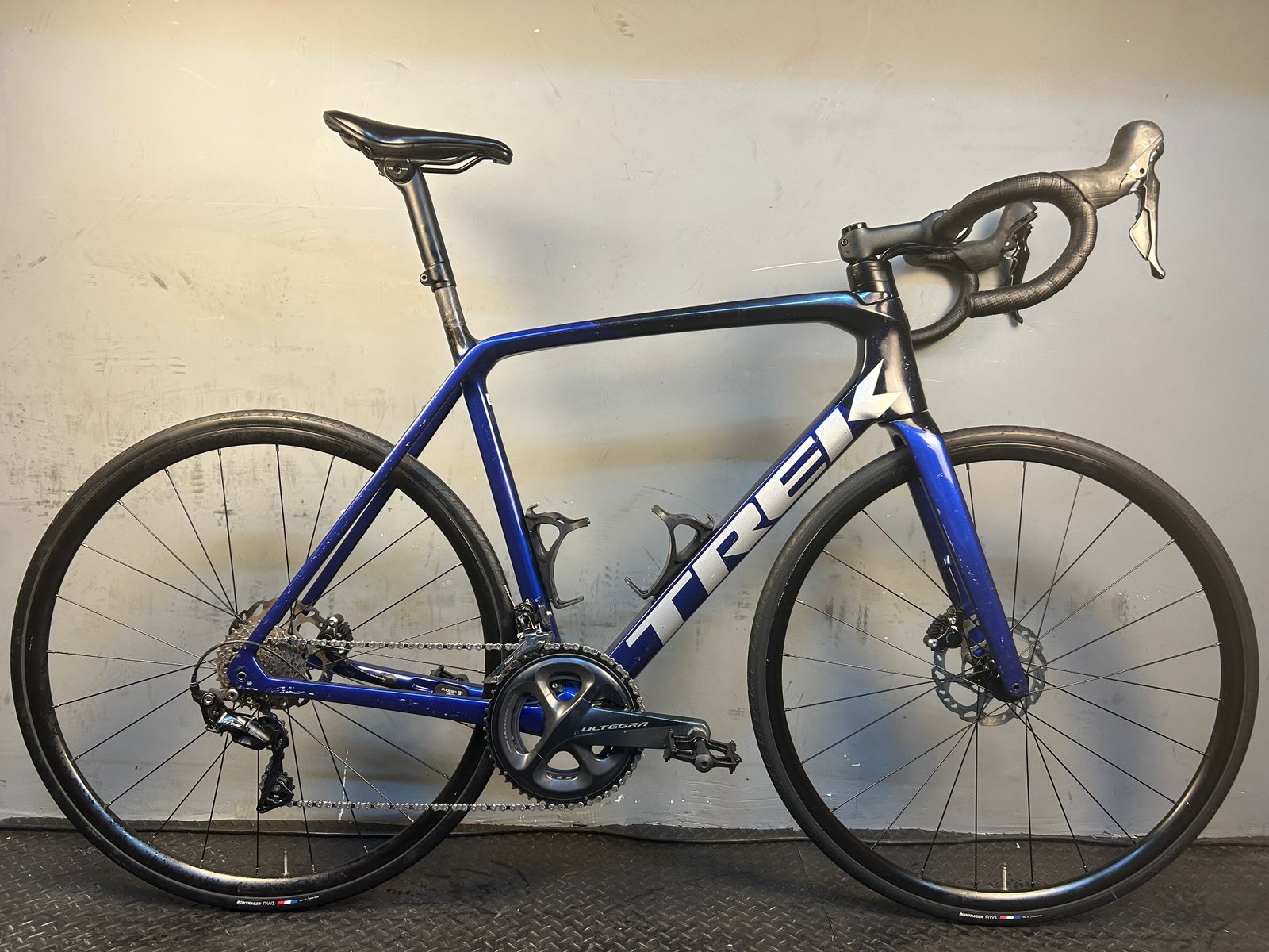 RENT Trek Emonda SL5 Road Bike