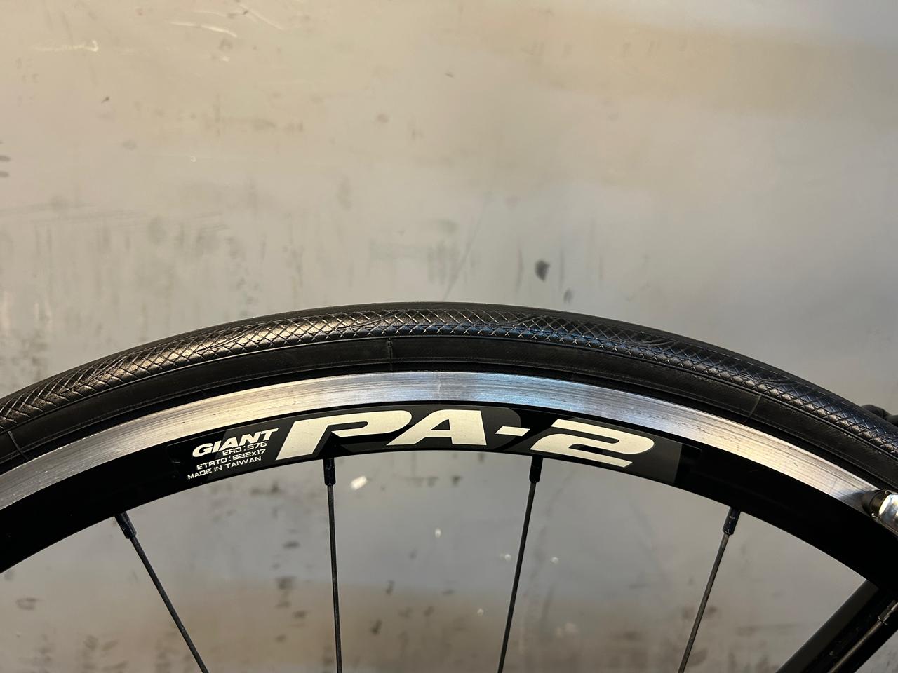 RENT Giant SCR 2 Road Bike