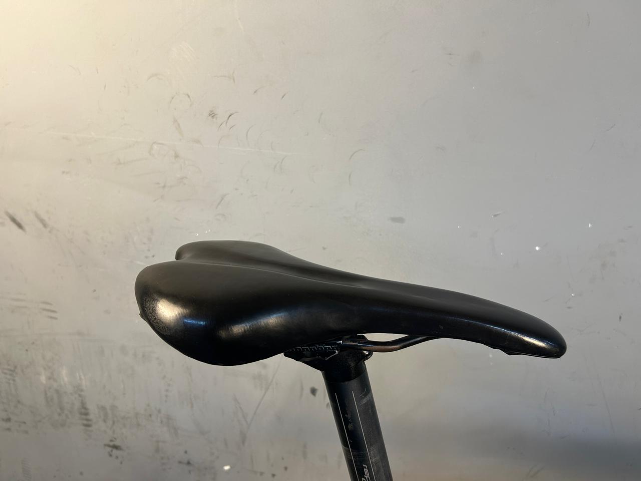 RENT Bianchi Via Nirone 7 Road Bike