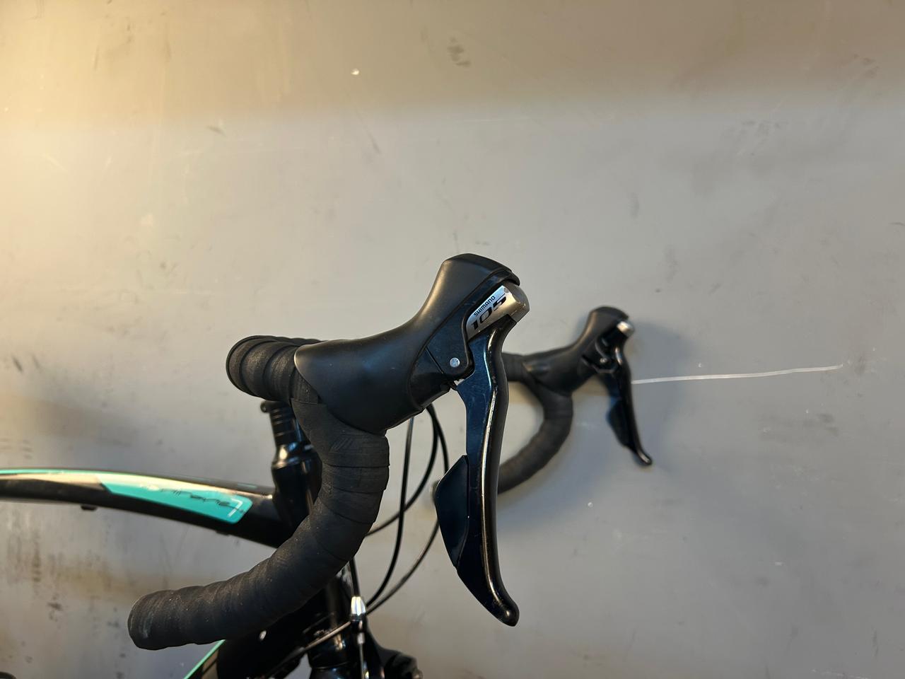RENT Bianchi Via Nirone 7 Road Bike