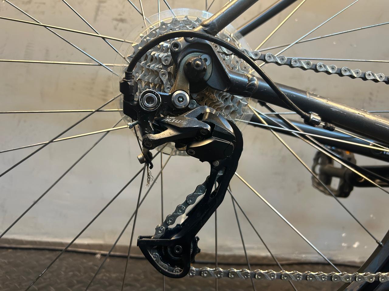 Trek FX2 Hybrid Bike