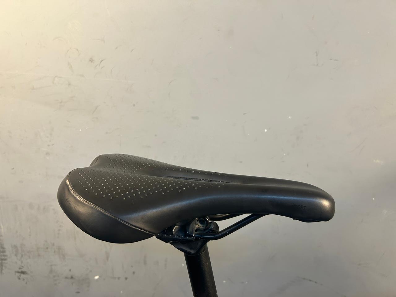 Trek FX2 Hybrid Bike