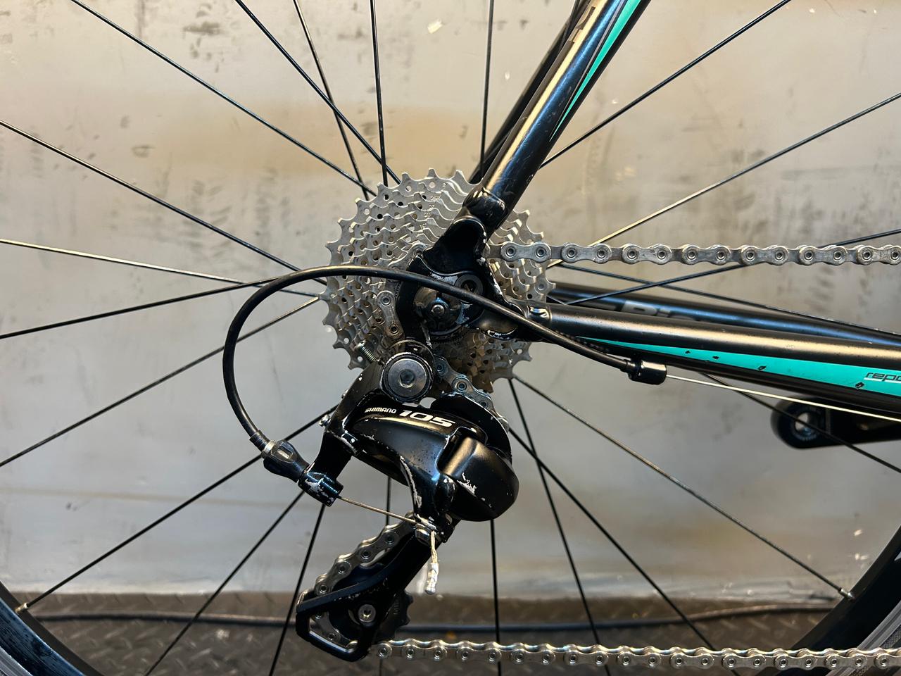 RENT Bianchi Via Nirone 7 Road Bike