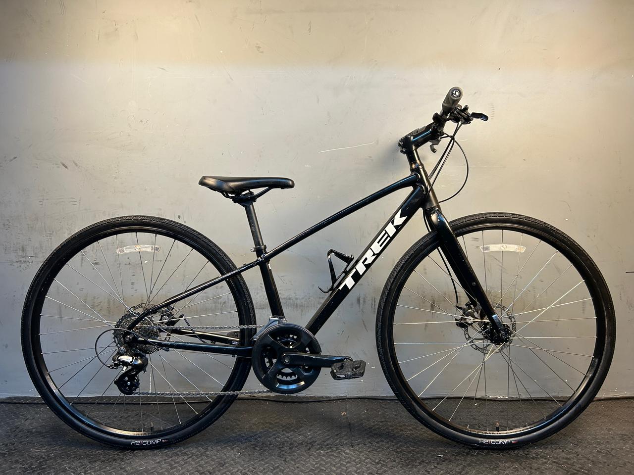 RENT Trek FX1 Hybrid Bike
