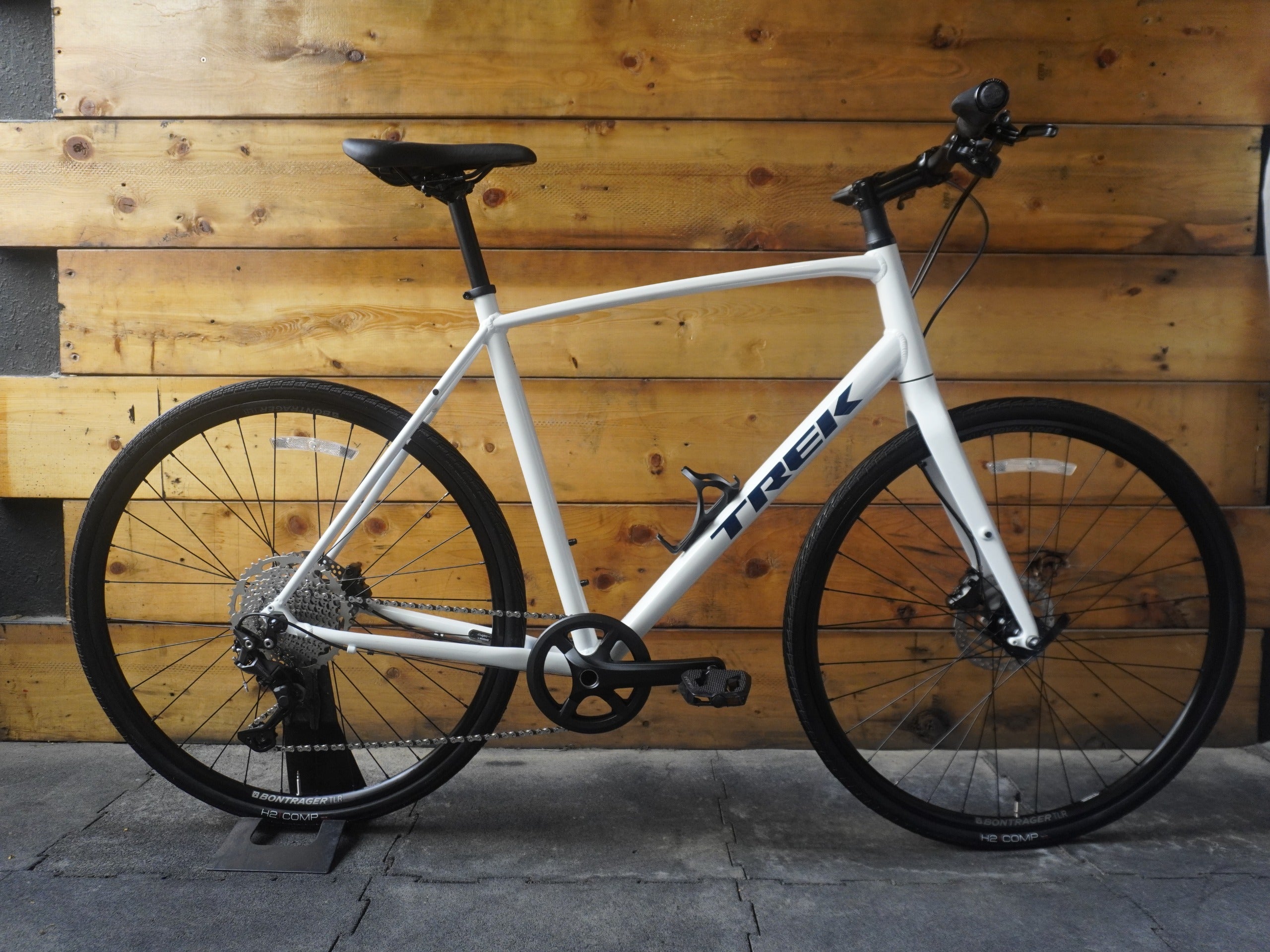 RENT Trek FX3 Hybrid Bike