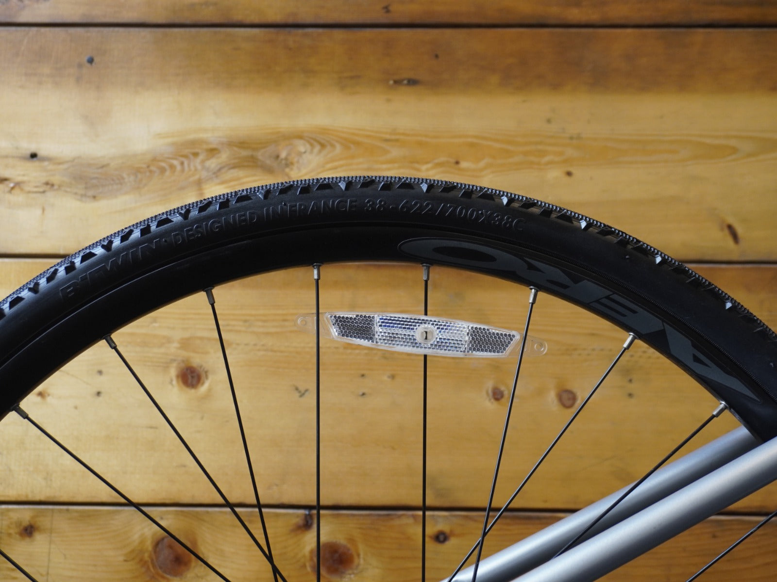 B'twin Riverside 900 Hybrid Bike