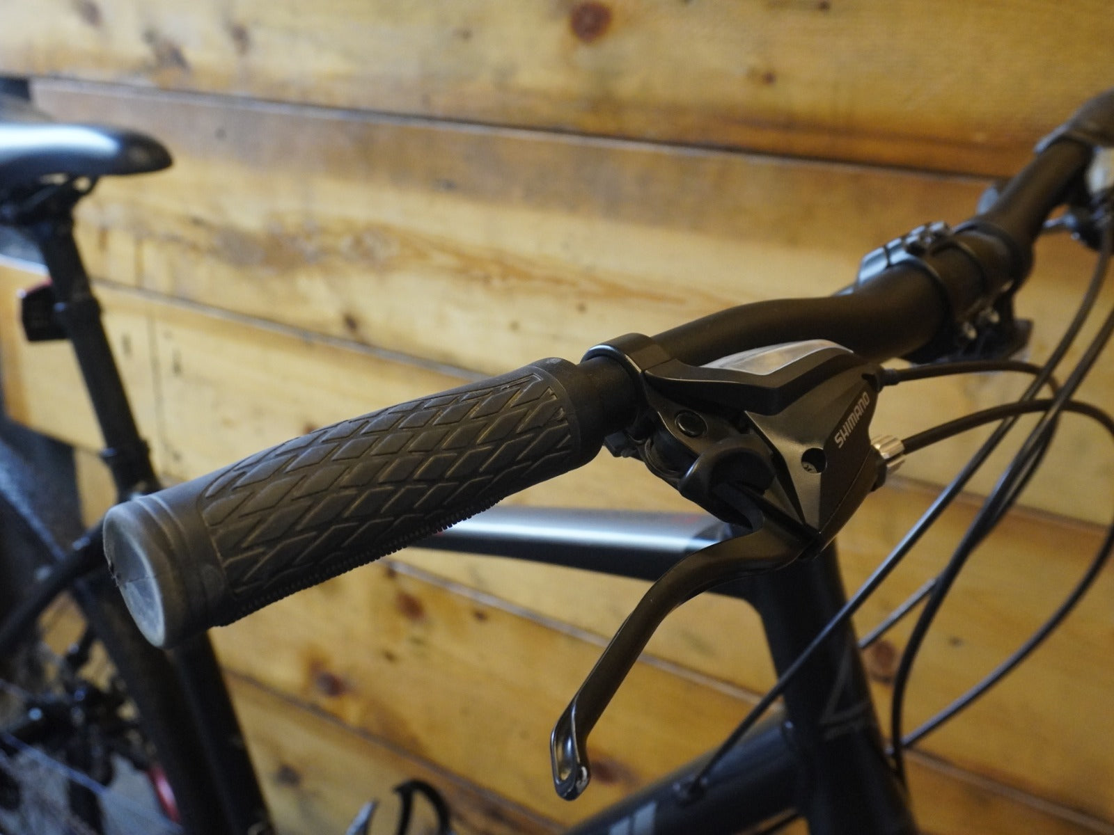 Fuji Absolute 1.9 Hybrid Bike