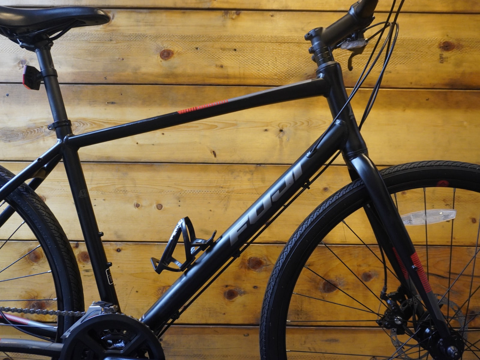 Fuji Absolute 1.9 Hybrid Bike
