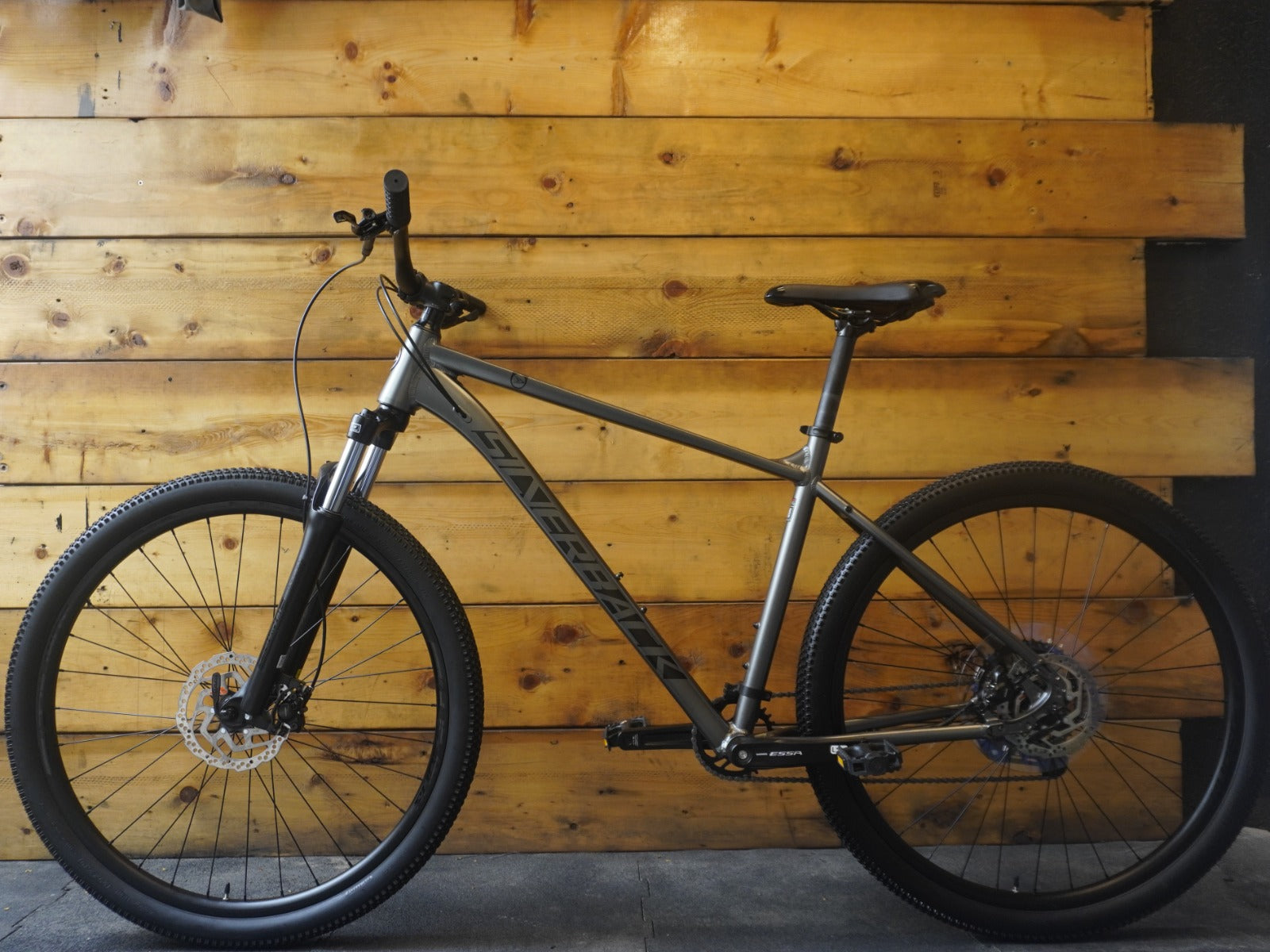 RENT Silverback SE:Series 8 Mountain Bike