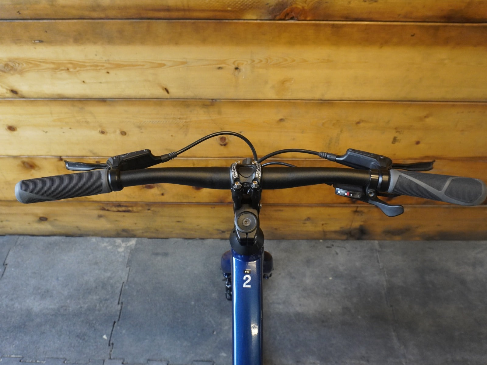 RENT Trek FX2 Hybrid Bike