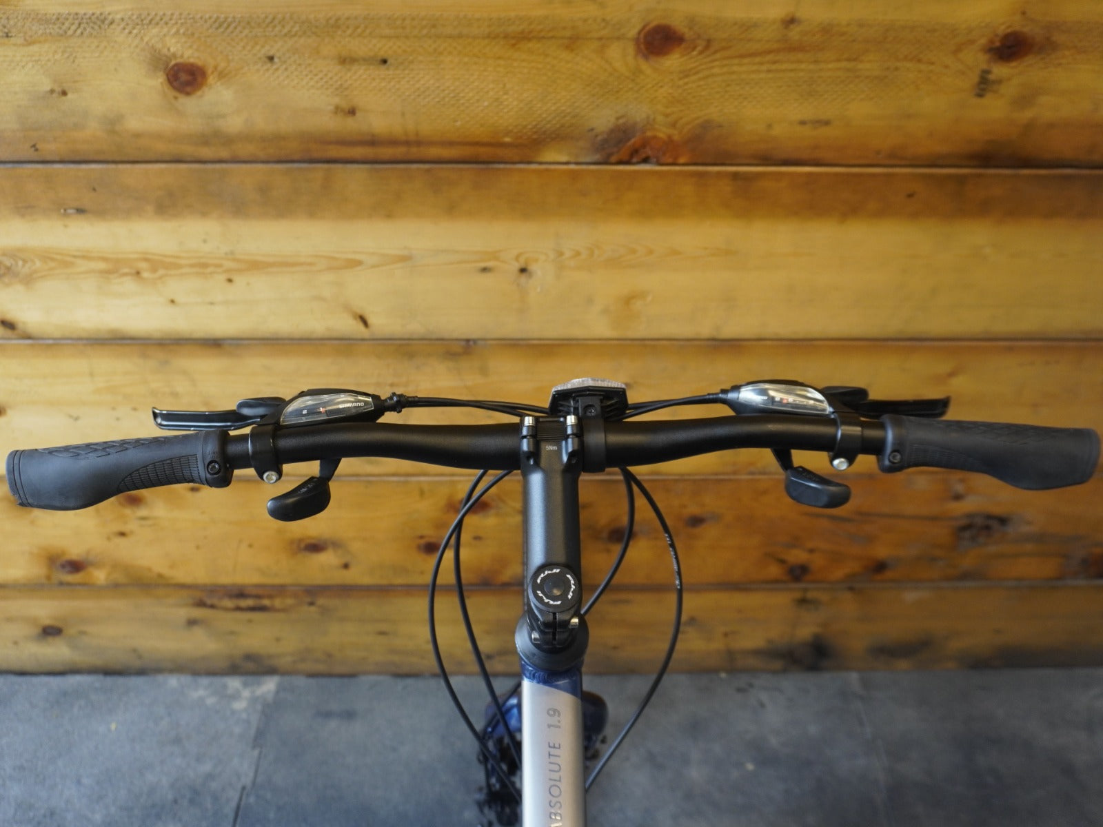 Fuji Absolute Hybrid Bike