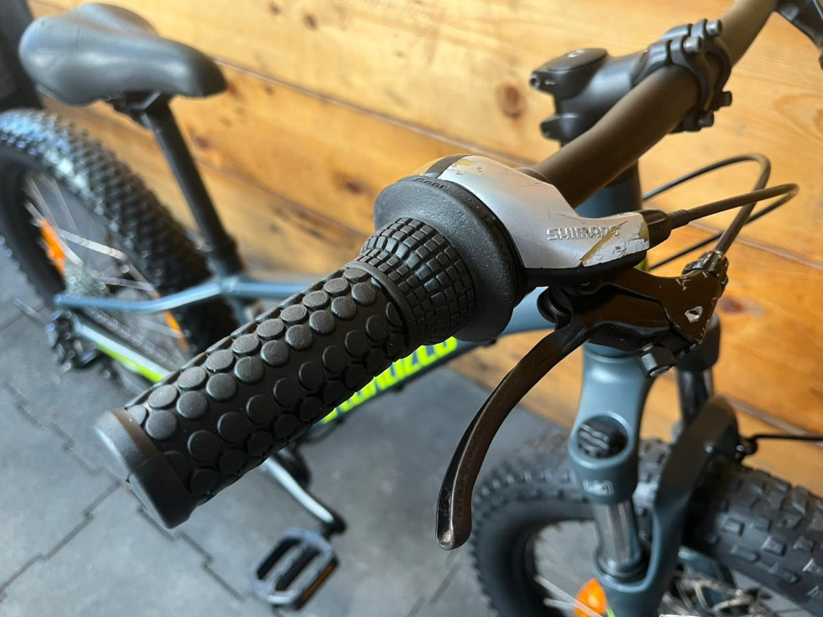 Specialized Riprock 20" Kids Bike