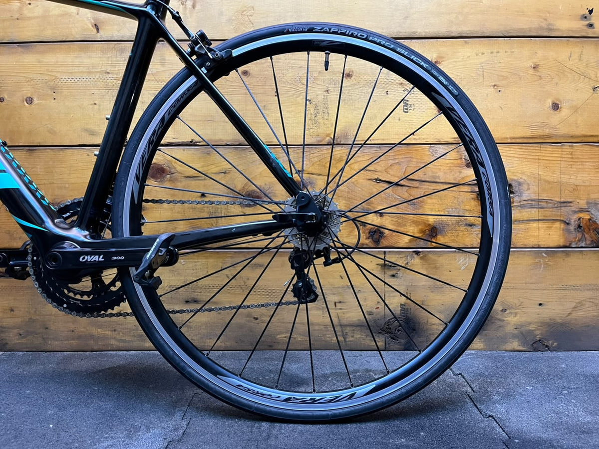 RENT Fuji Supreme One.5 Road Bike