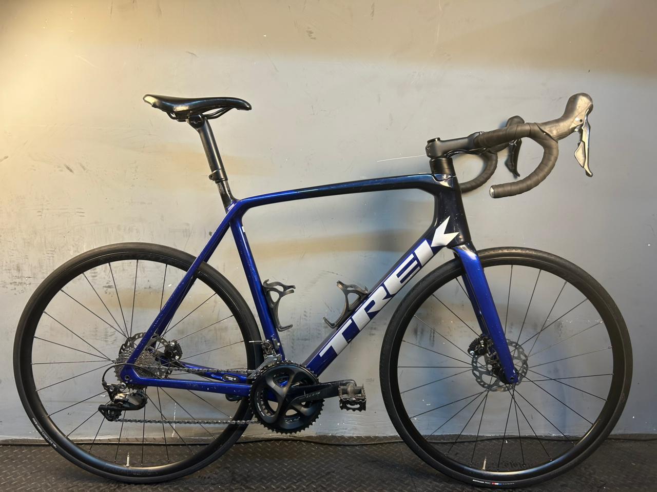 RENT Trek Emonda SL5 Road Bike