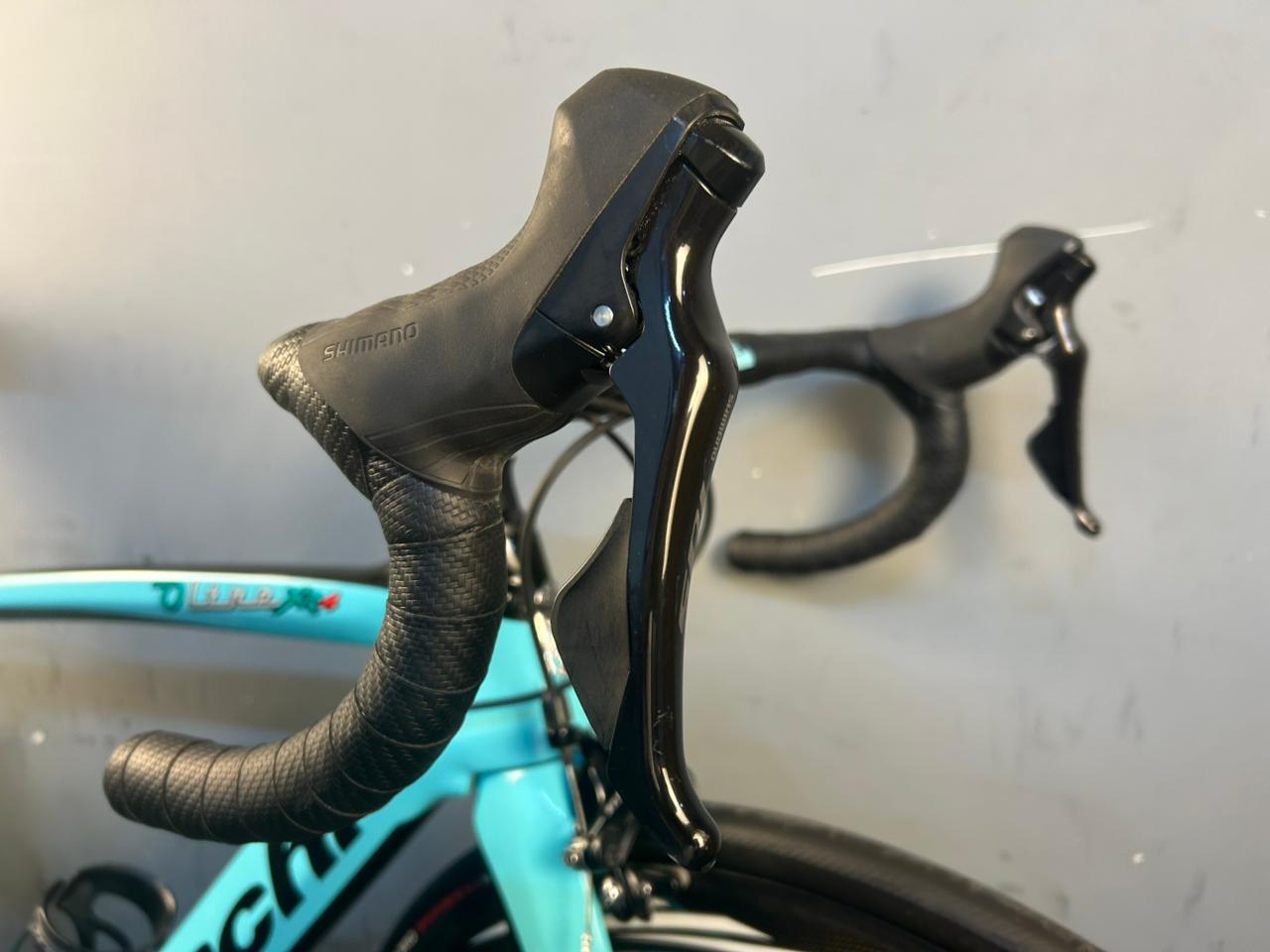 Bianchi Oltre X4 Road Bike