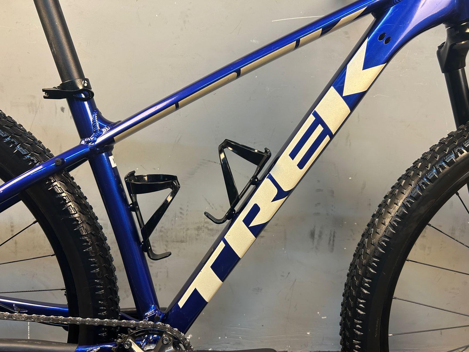 Trek Xcaliber 8 Mountain Bike