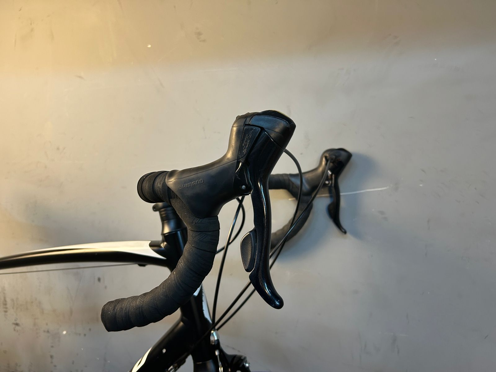 RENT Specialized Allez Sport Road Bike