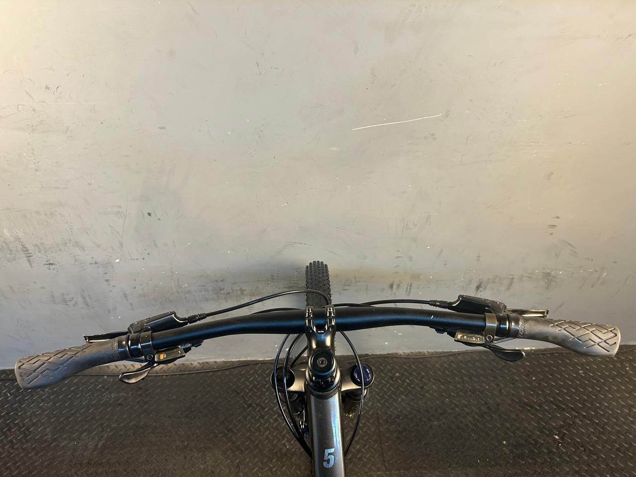 Trek Marlin 5 Gen 2 Mountain Bike