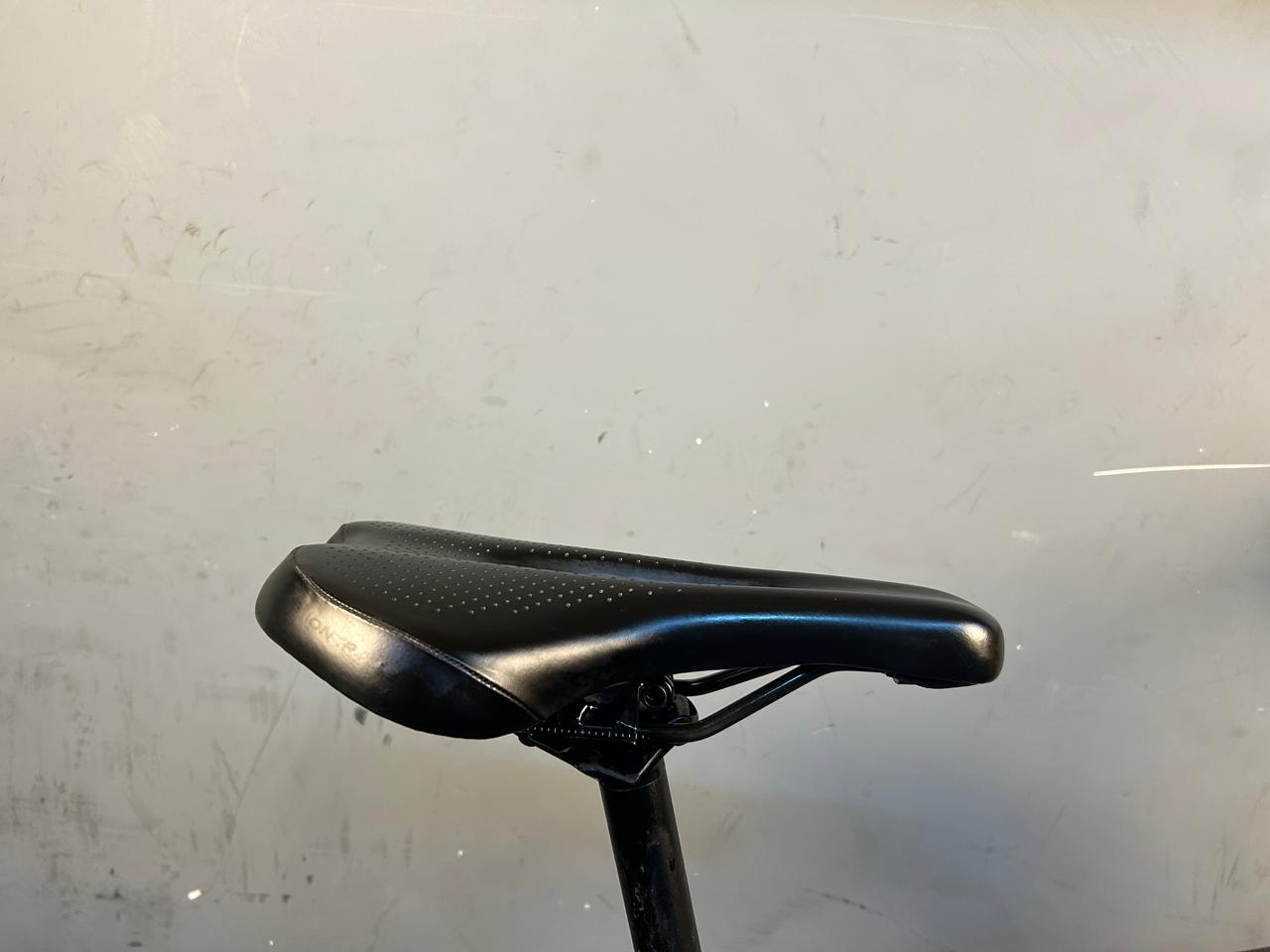 RENT Trek FX2 Hybrid Bike