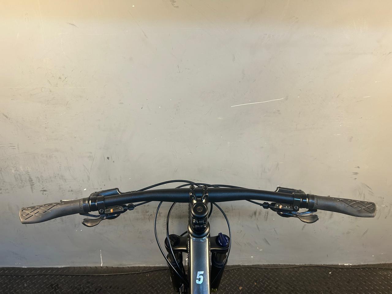Trek Marlin 5 Gen 2 Mountain Bike