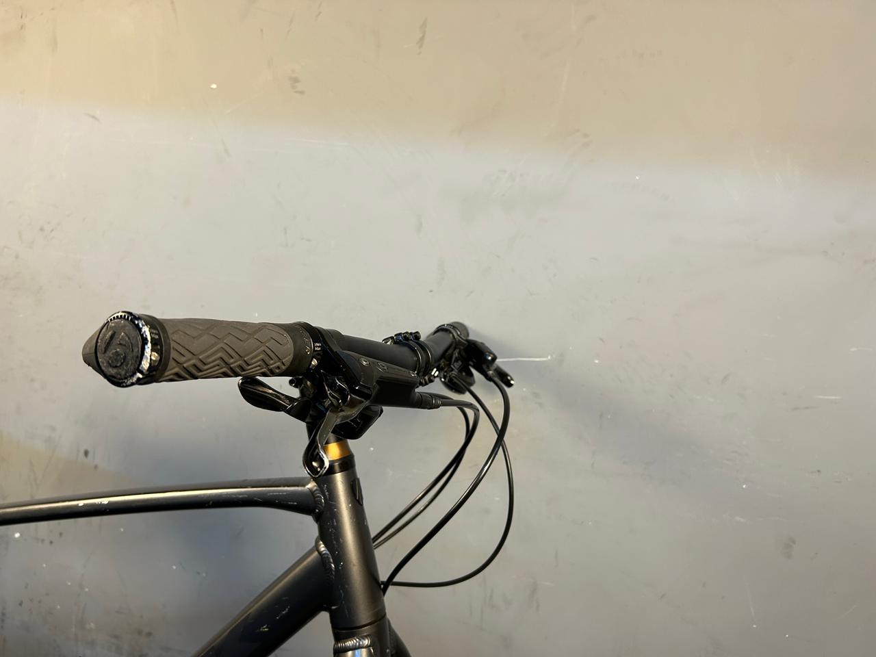 Trek FX2 Hybrid Bike