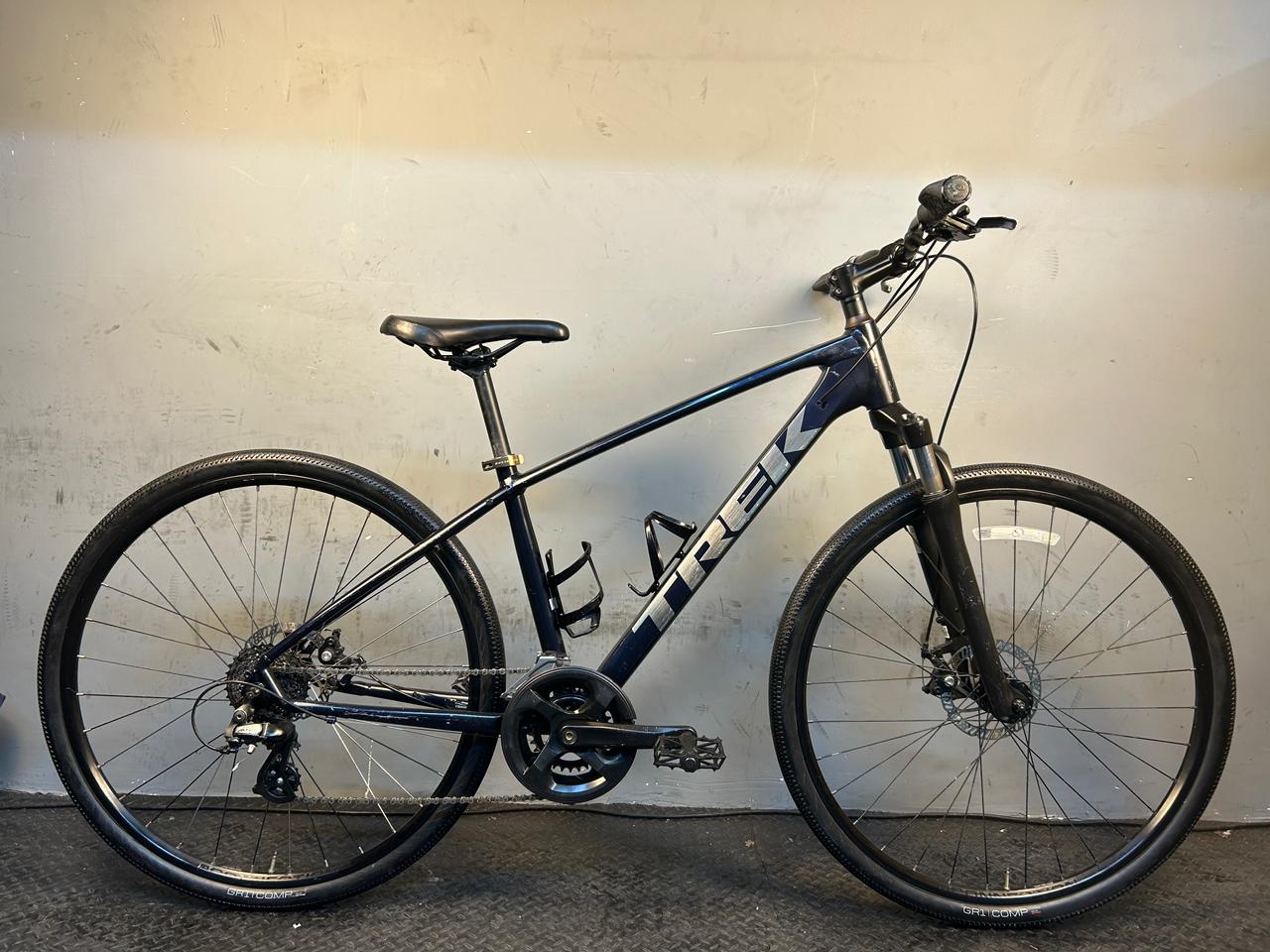 Trek Dual Sport 1 Hybrid Bike