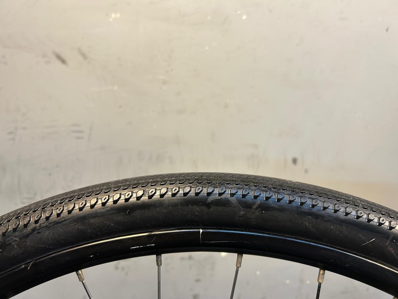 Trek Dual Sport 1 Hybrid Bike