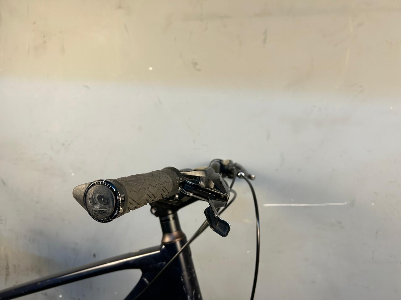 Trek Dual Sport 1 Hybrid Bike