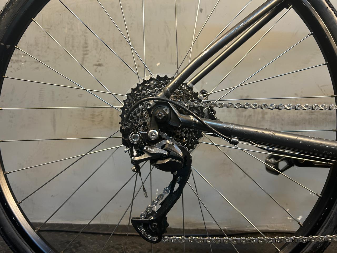 Trek FX2 Hybrid Bike
