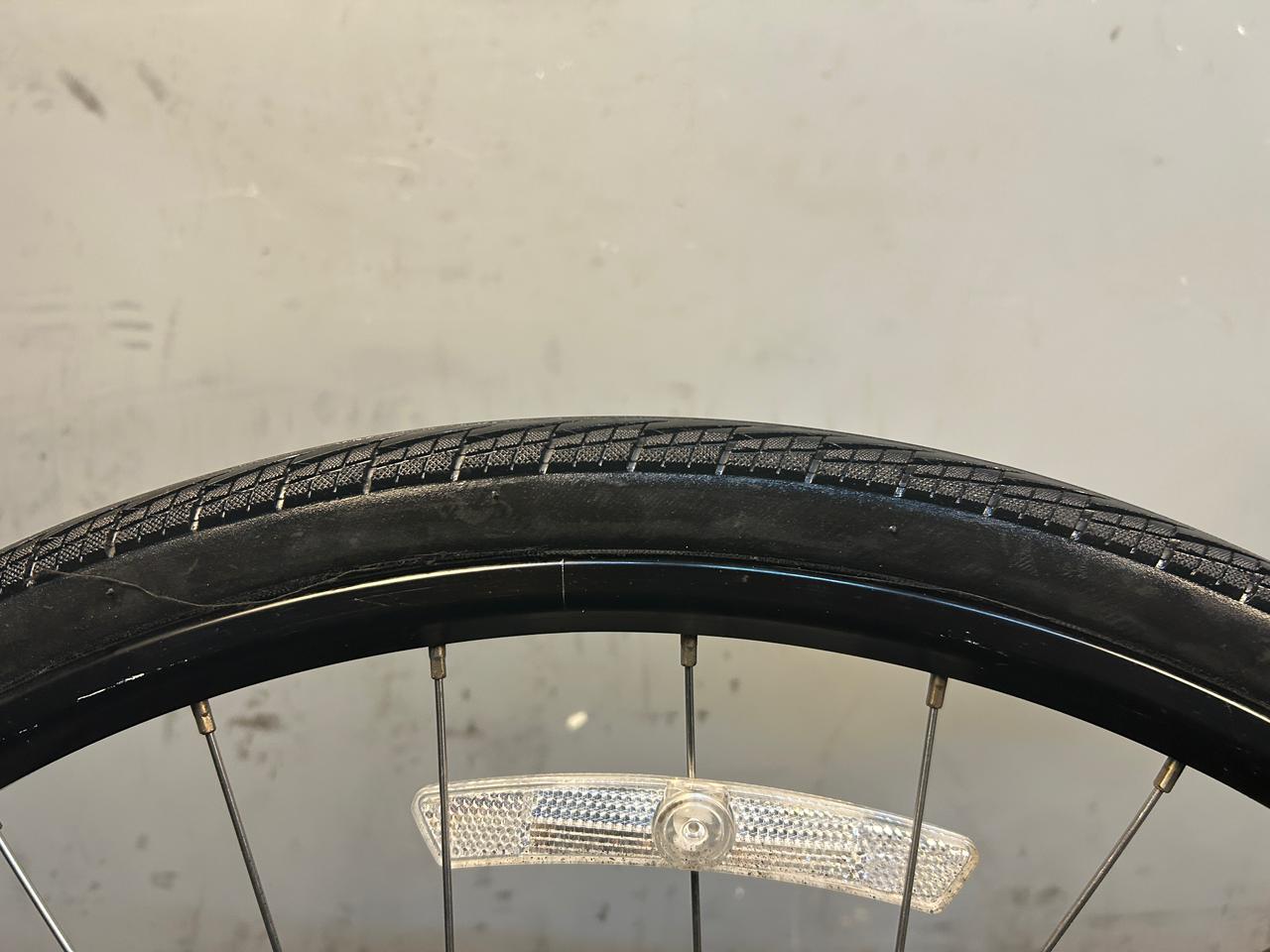 Trek FX2 Hybrid Bike