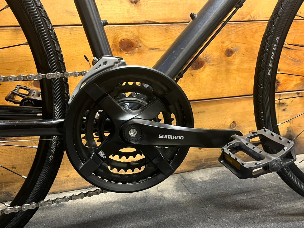 Fuji Absolute 1.9 Hybrid Bike