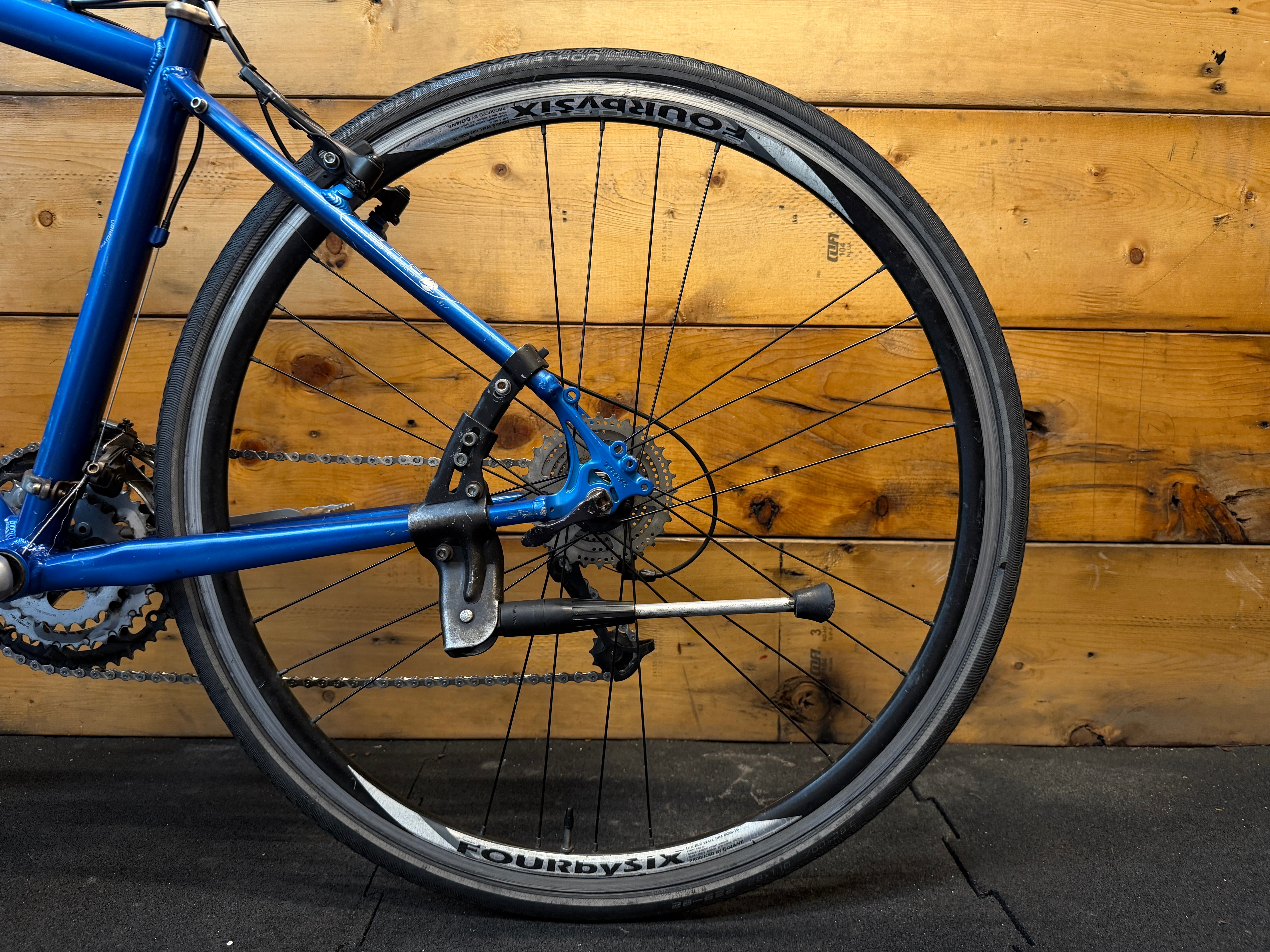 RENT Trek 7.3 Fx Hybrid Bike