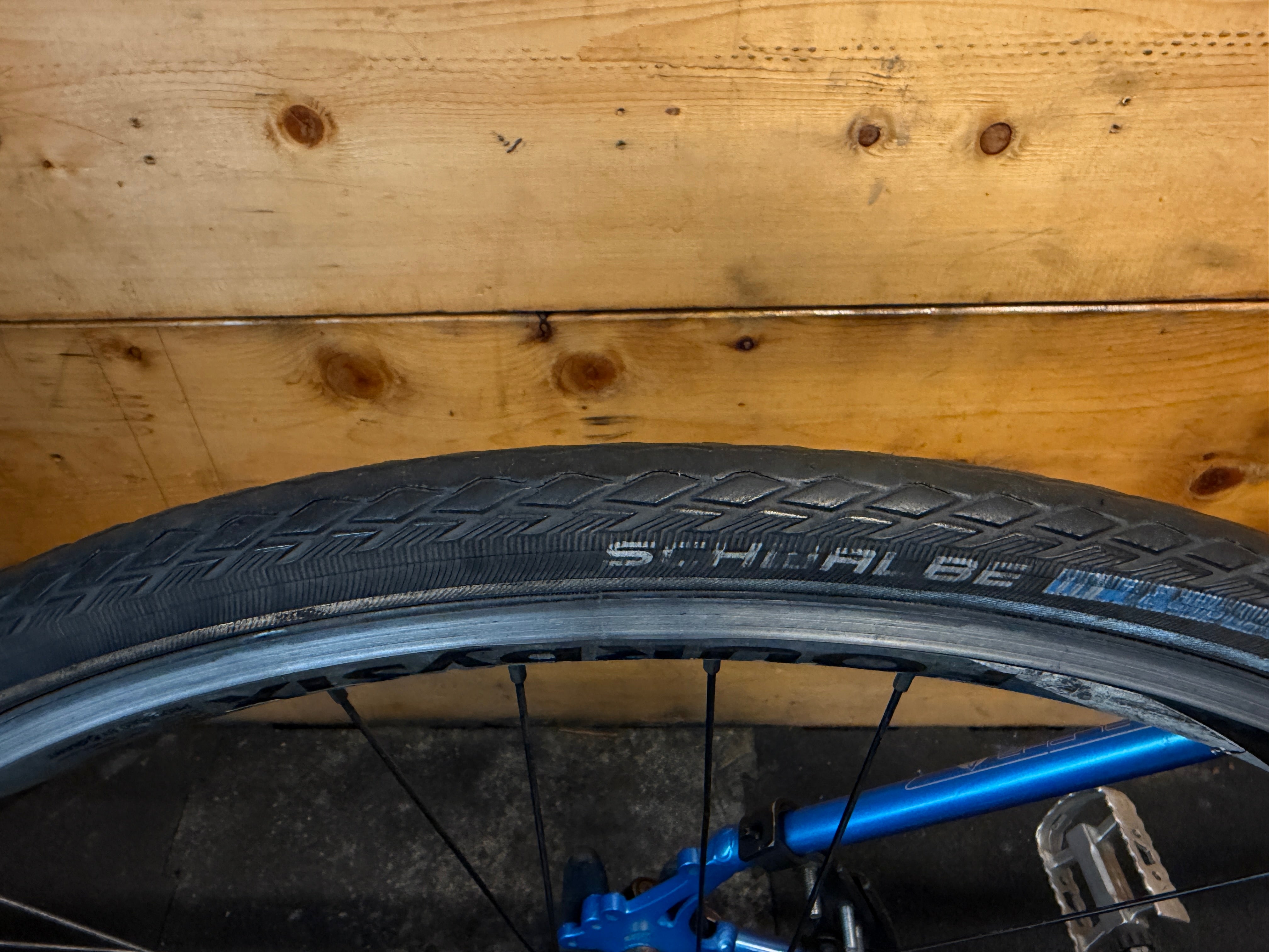 RENT Trek 7.3 Fx Hybrid Bike