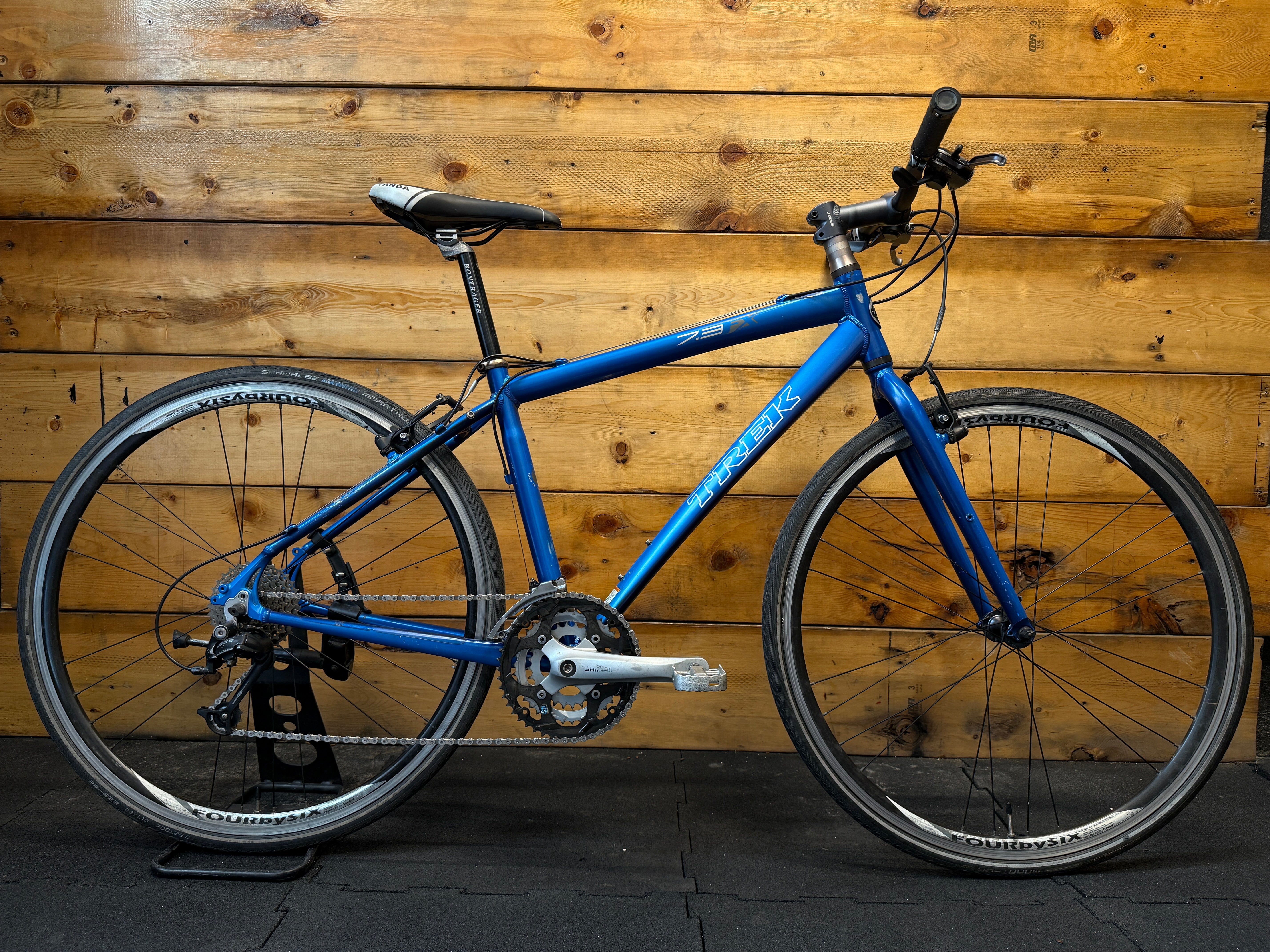 RENT Trek 7.3 Fx Hybrid Bike