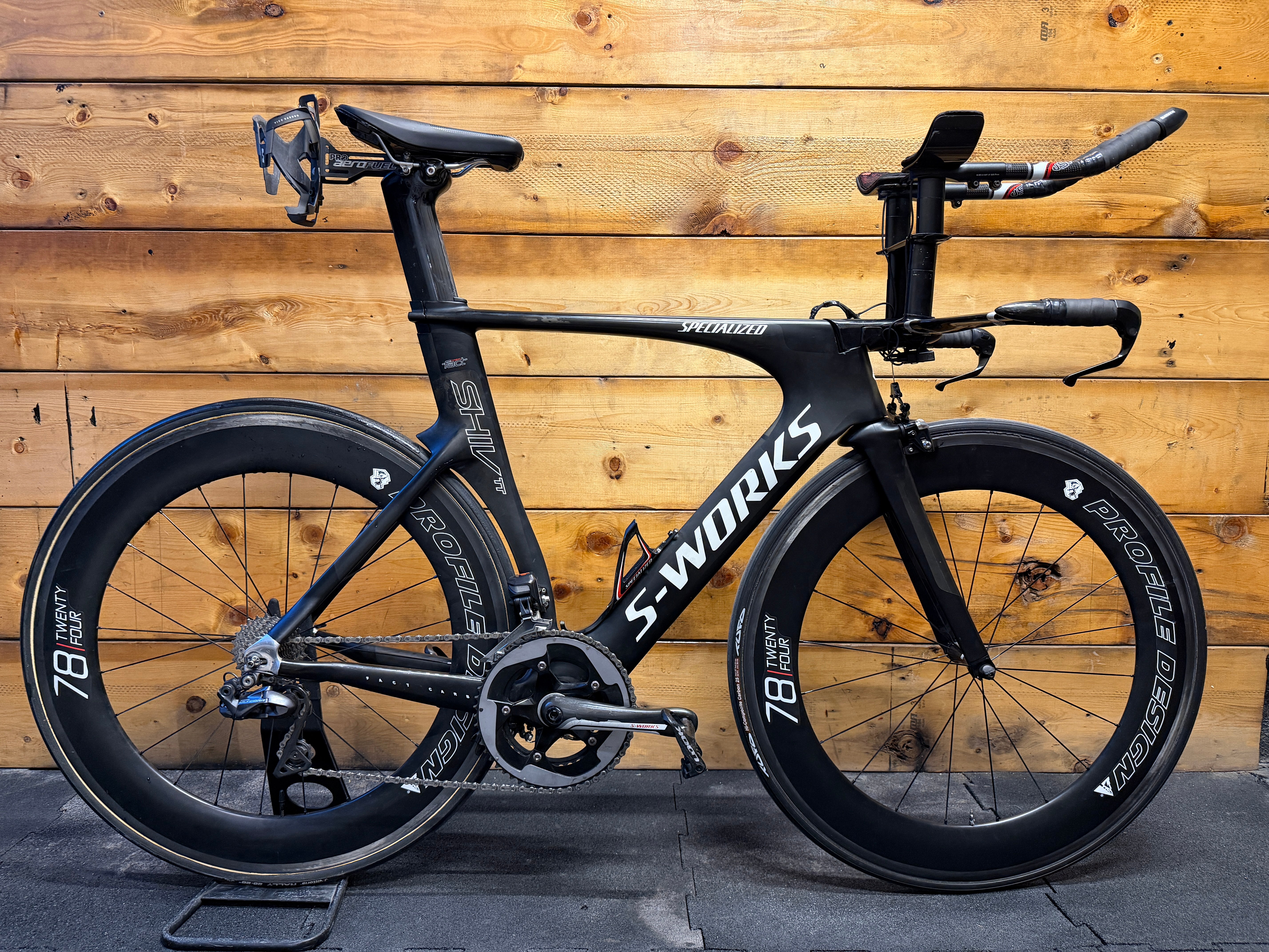 RENT Specialized S-Works Shiv TT Bike