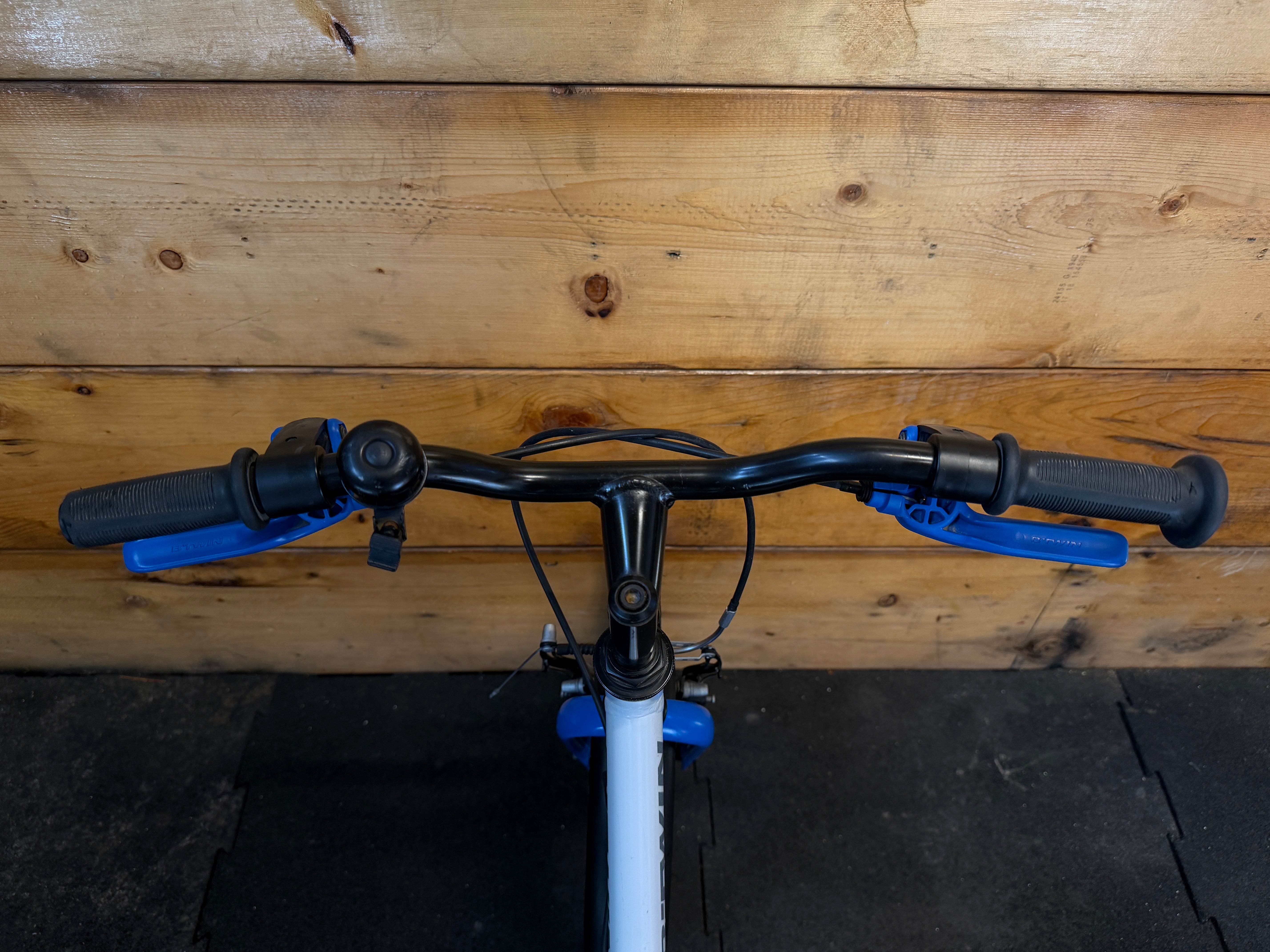 RENT B'Twin Astronaut 500 kids Bike