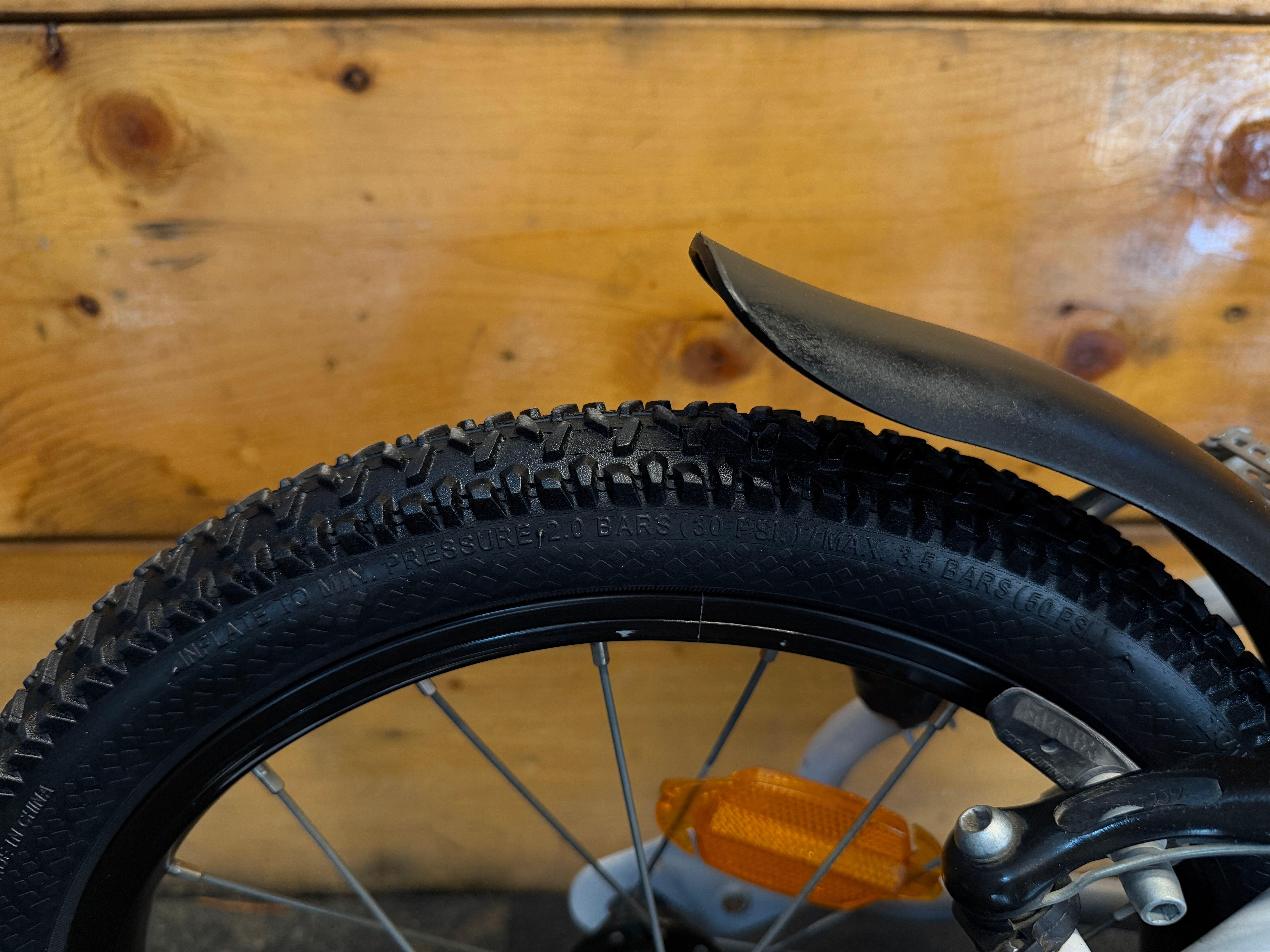 RENT B'Twin Astronaut 500 kids Bike