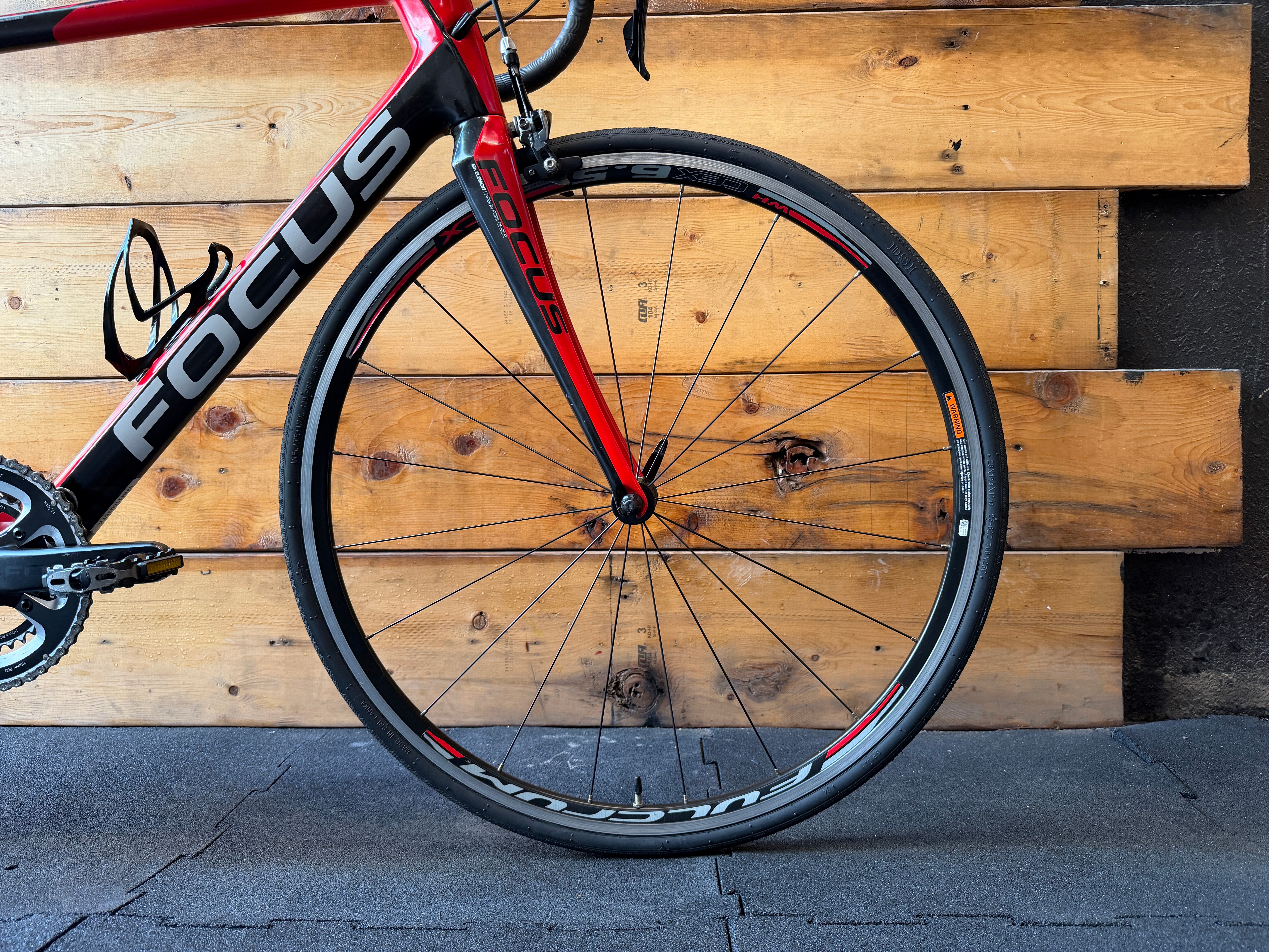 RENT Focus Cayo Evo 1.0 Road Bike