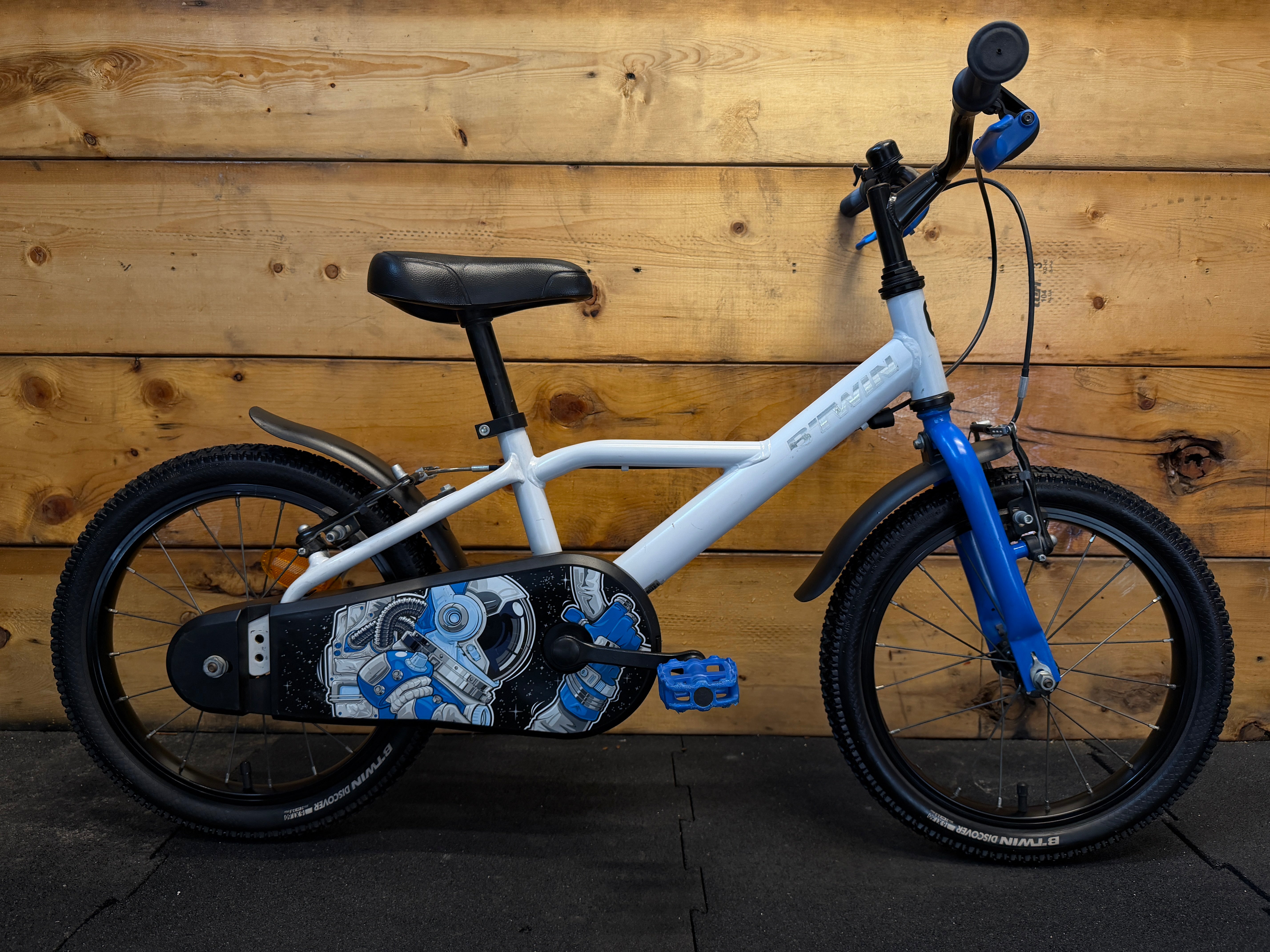 B'Twin Astronaut 500 kids Bike