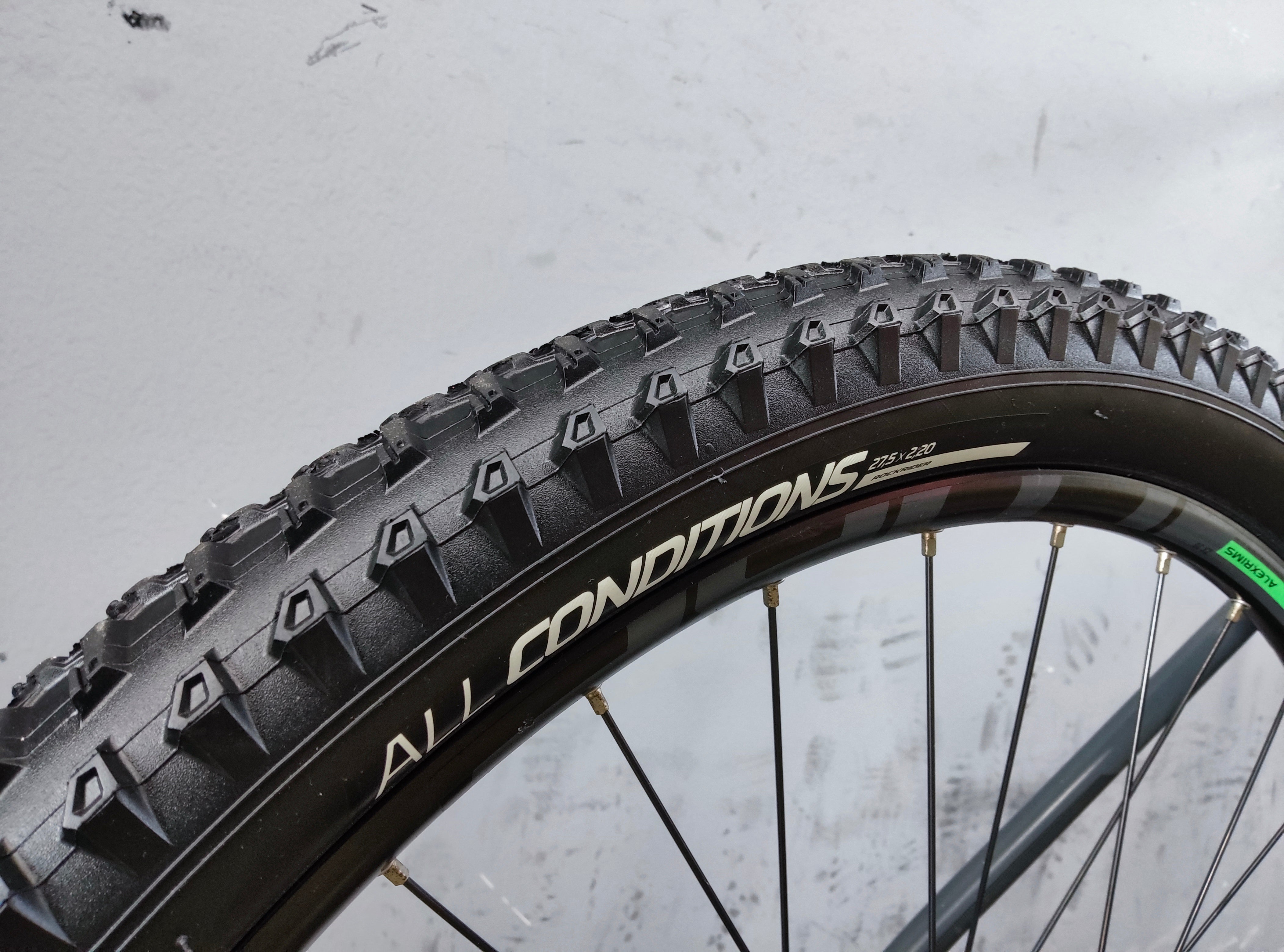Cube Analog 27.5 Mountain Bike