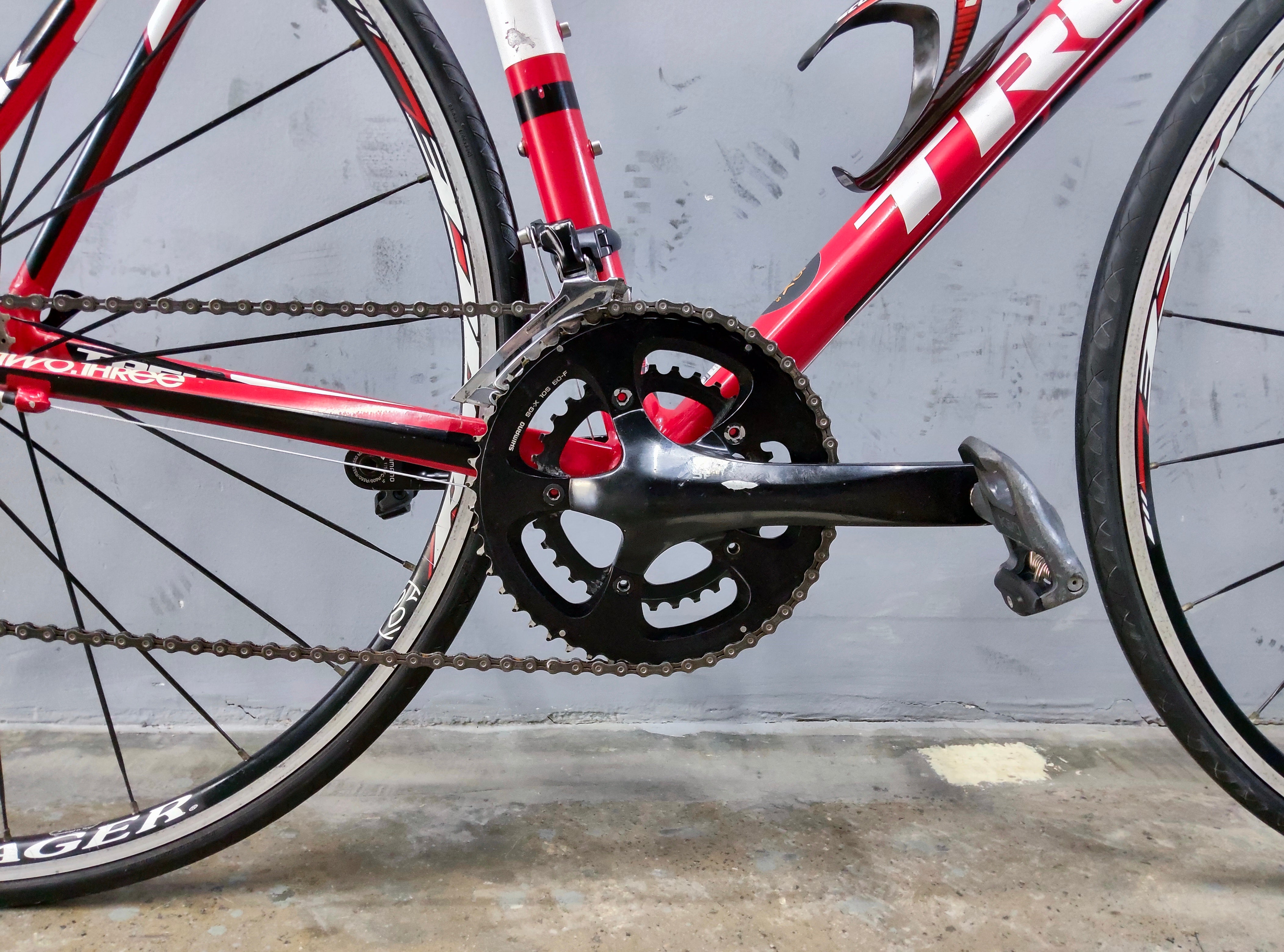 Trek 2.3 Alpha Road Bike