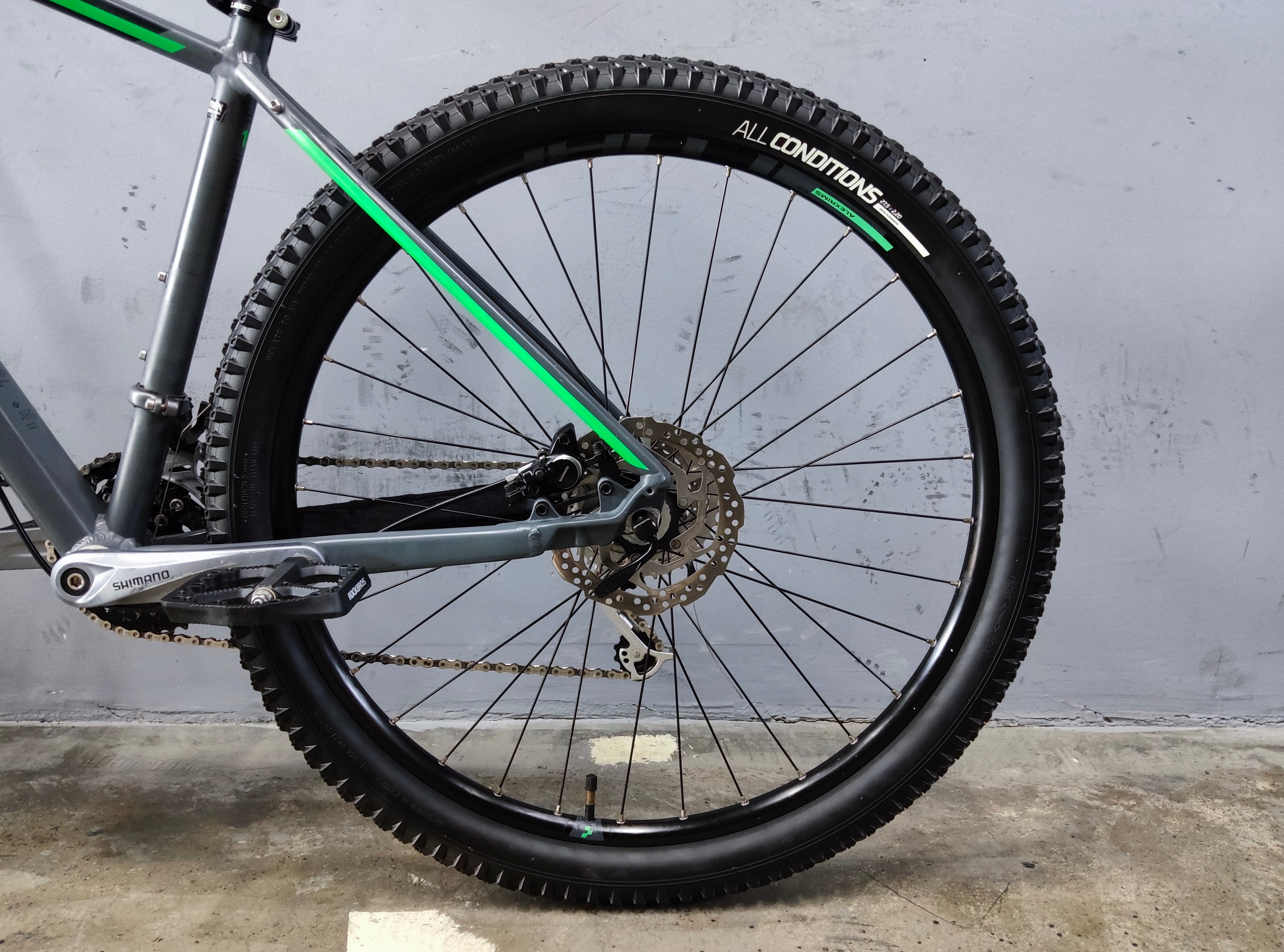 Cube Analog 27.5 Mountain Bike