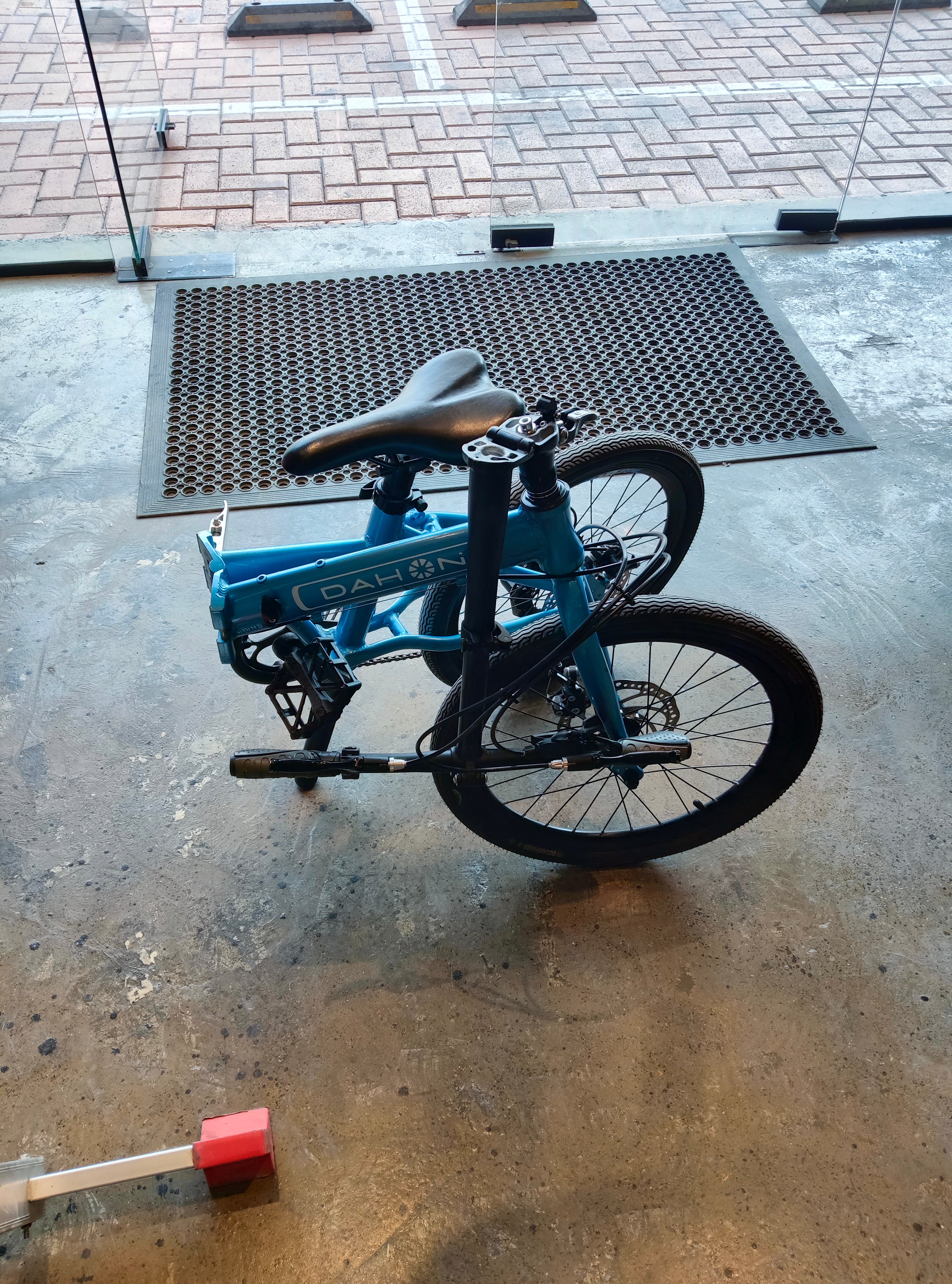 Dahon Vybe Folding Bike