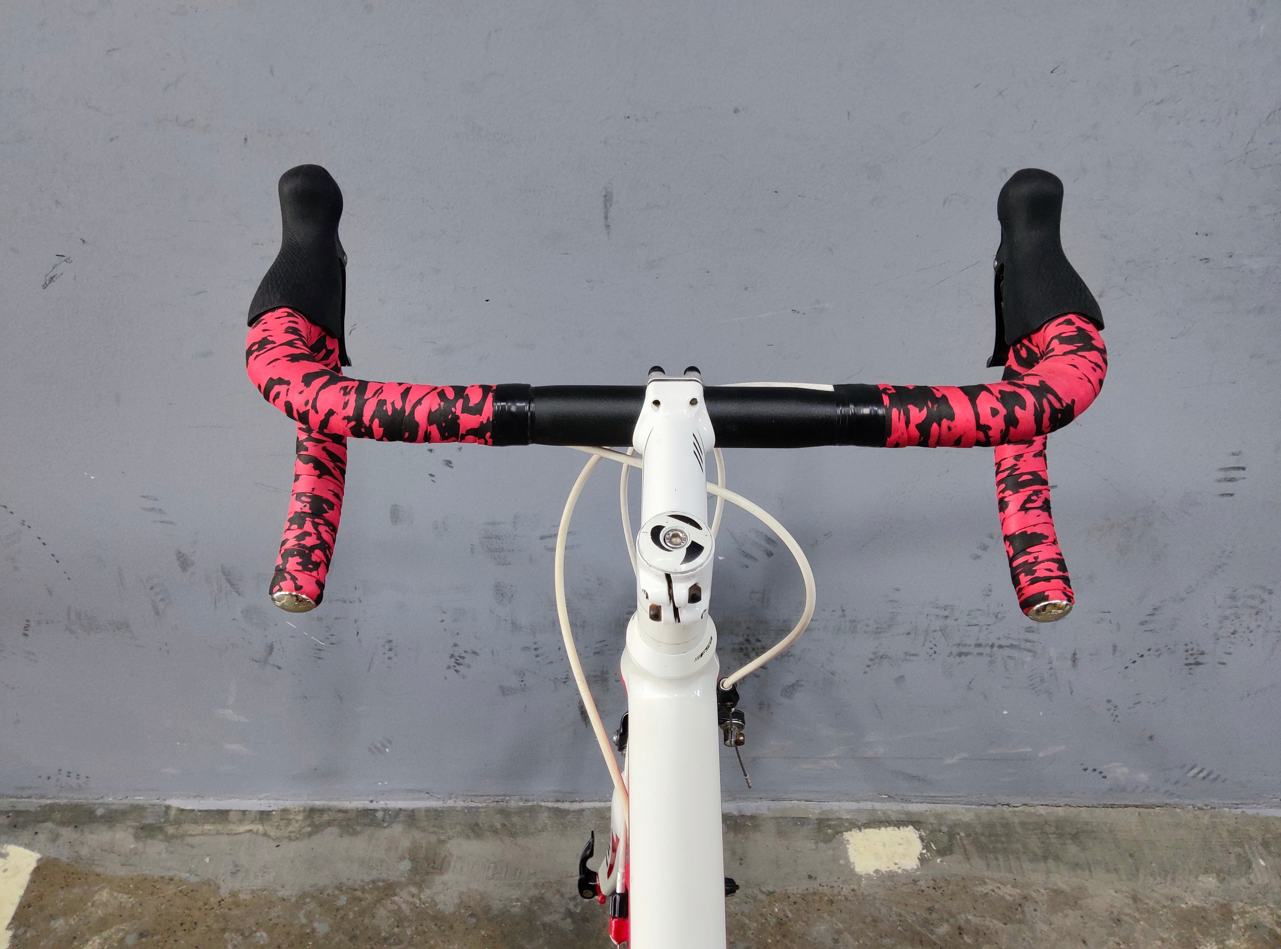 Trek 2.3 Alpha Road Bike