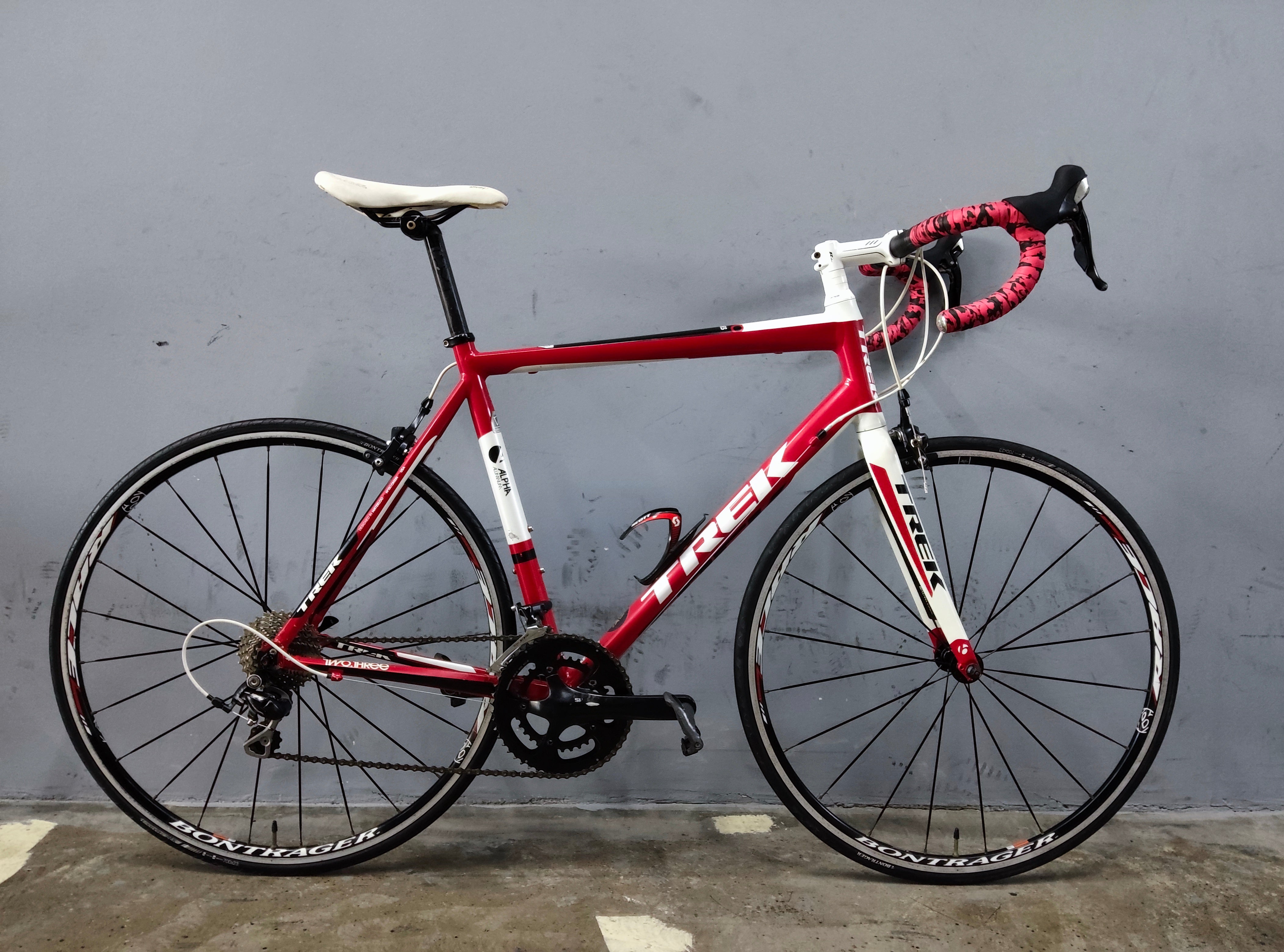 Trek 2.3 Alpha Road Bike