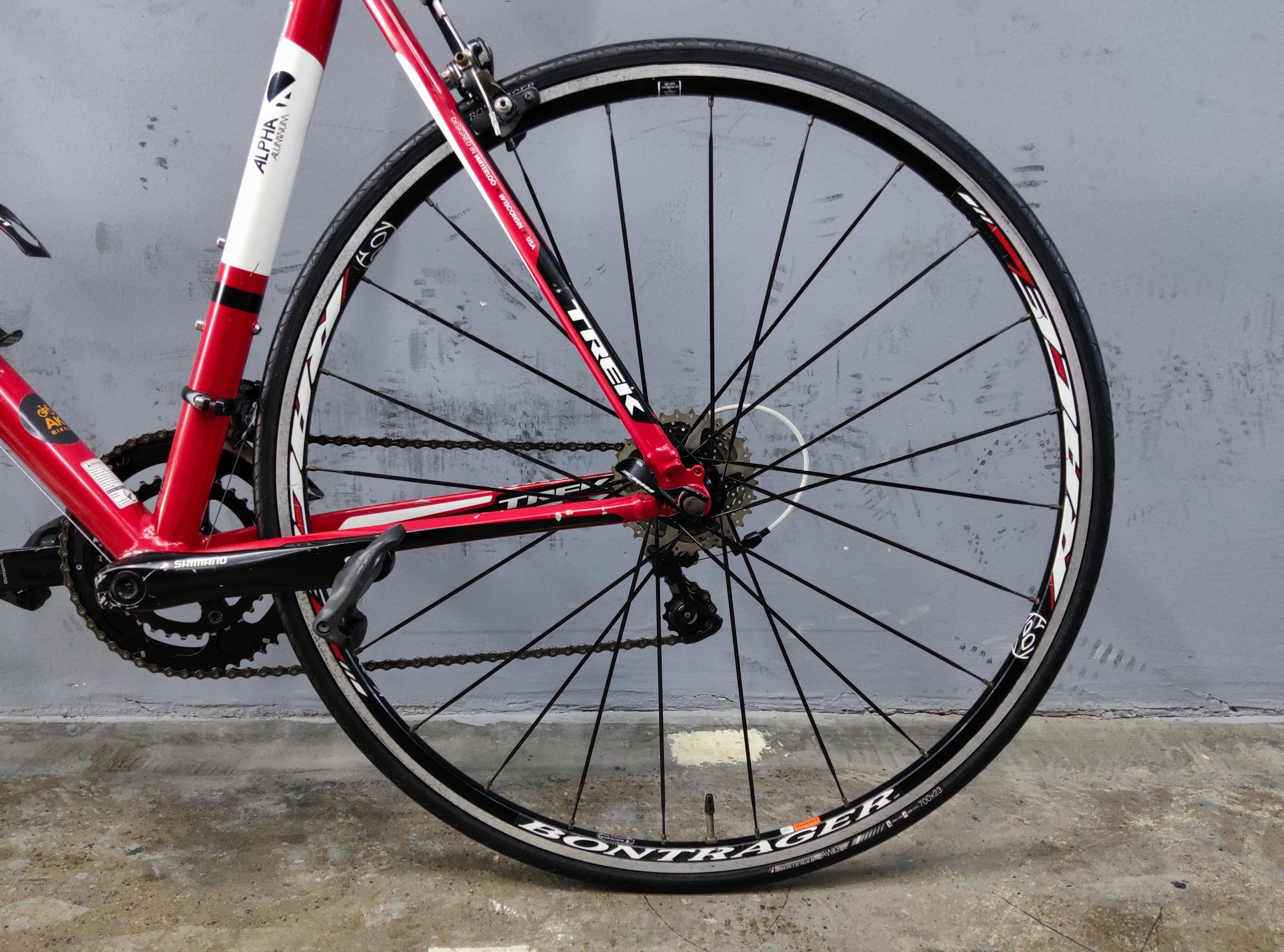 Trek 2.3 Alpha Road Bike