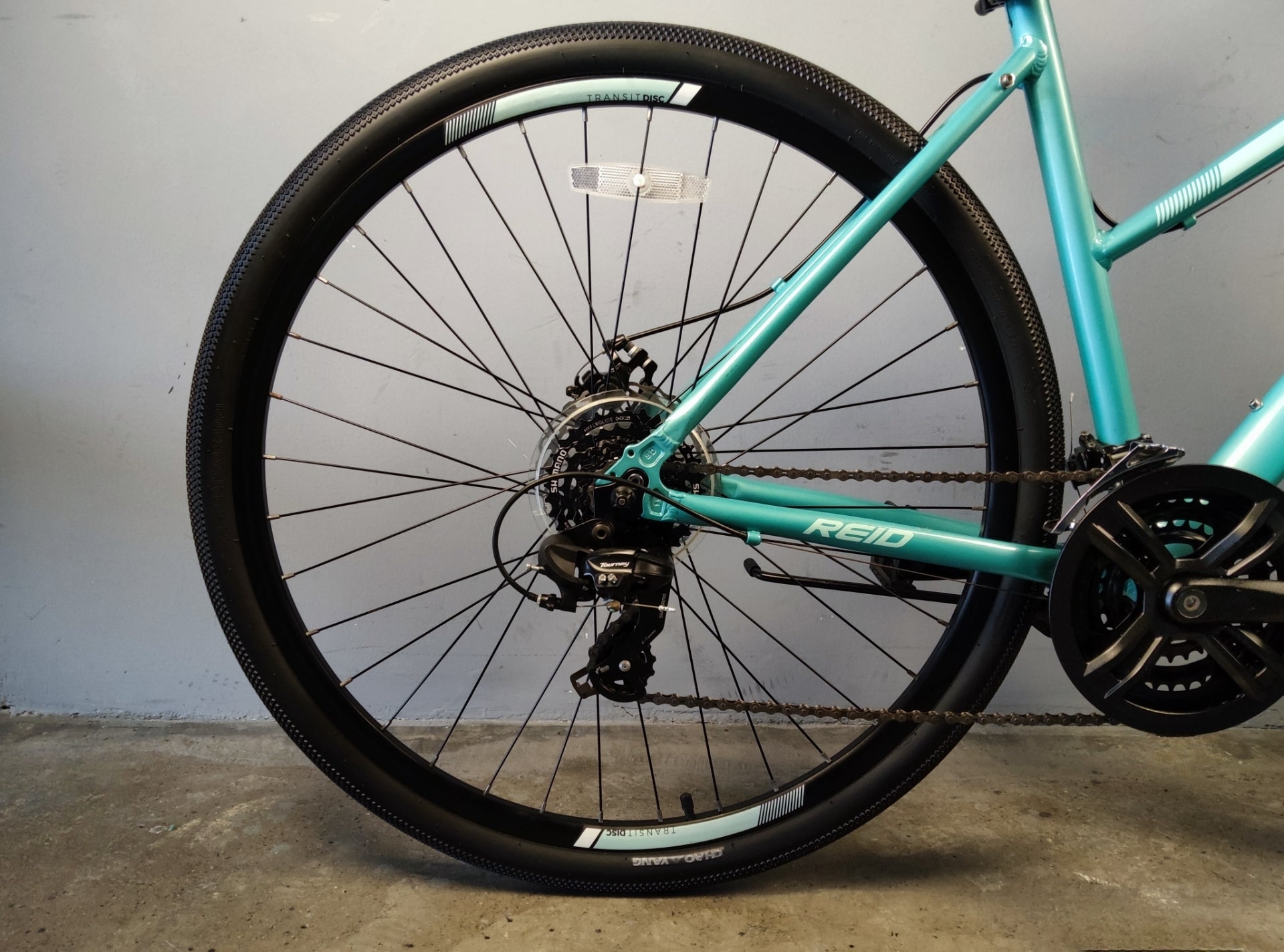 RENT Reid Transit Hybrid Bike