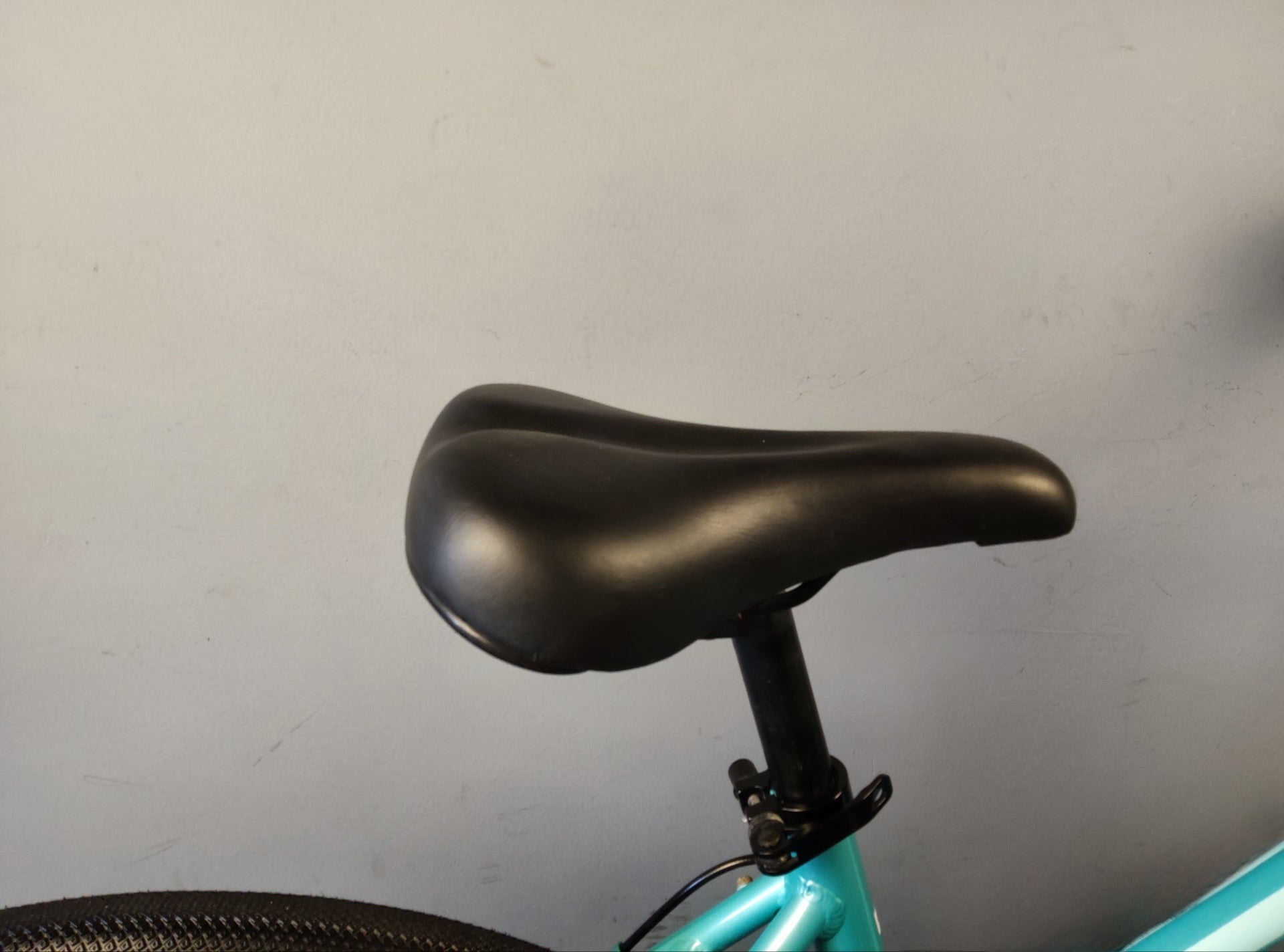 RENT Reid Transit Hybrid Bike