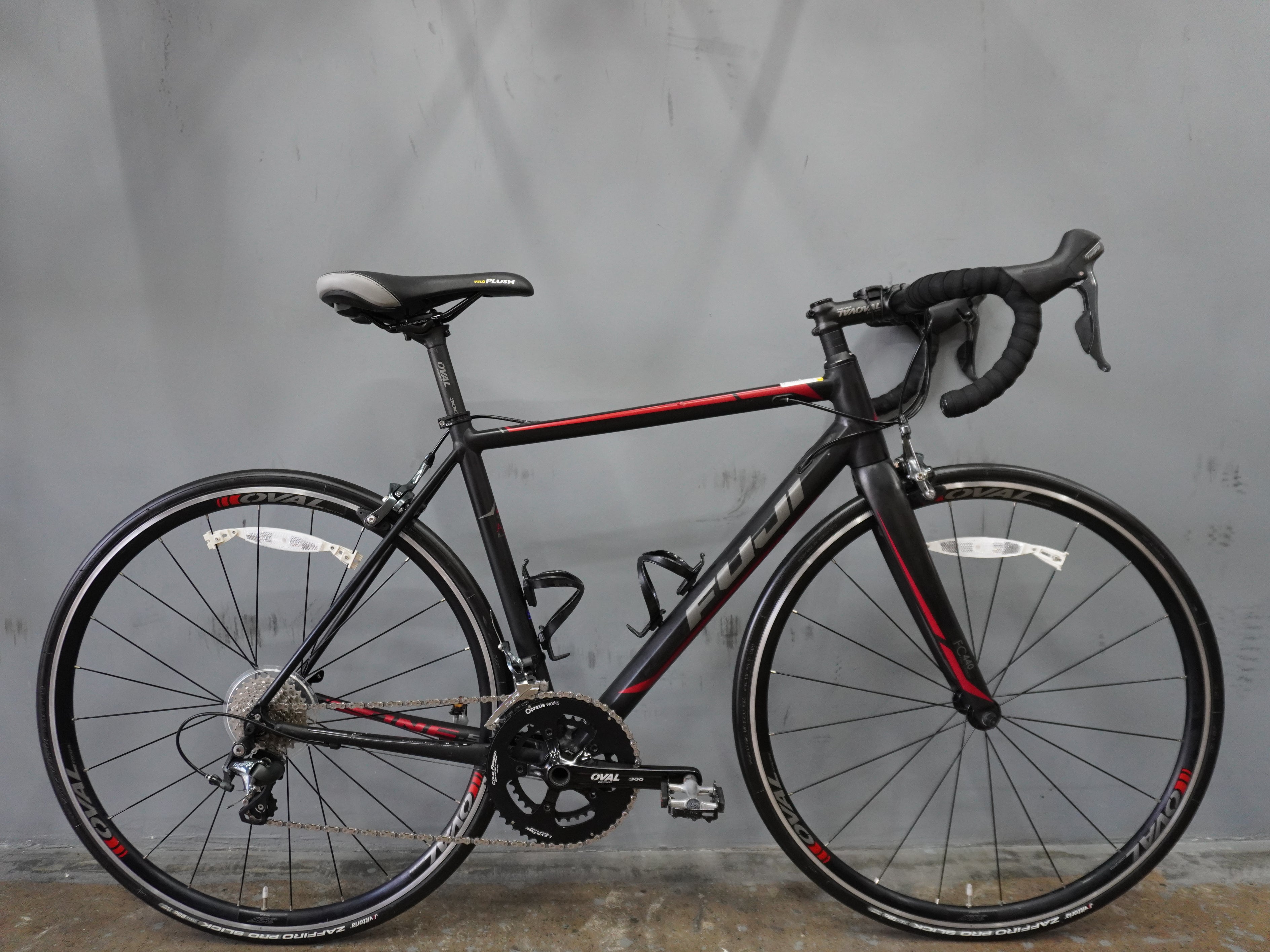 RENT Fuji Roubaix 1.5 Road Bike