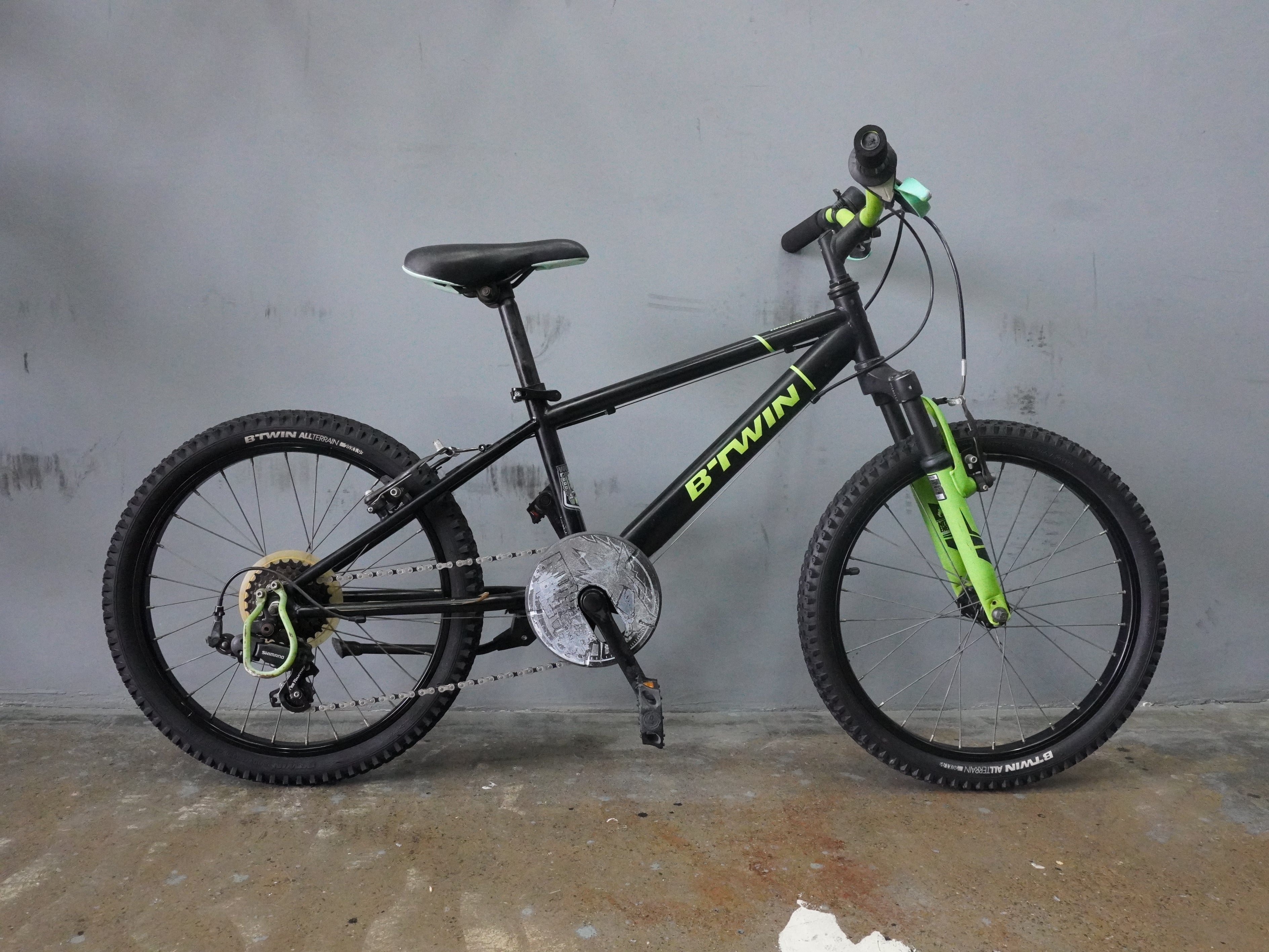 RENT B'twin Racingboy ST500 Kids Bike